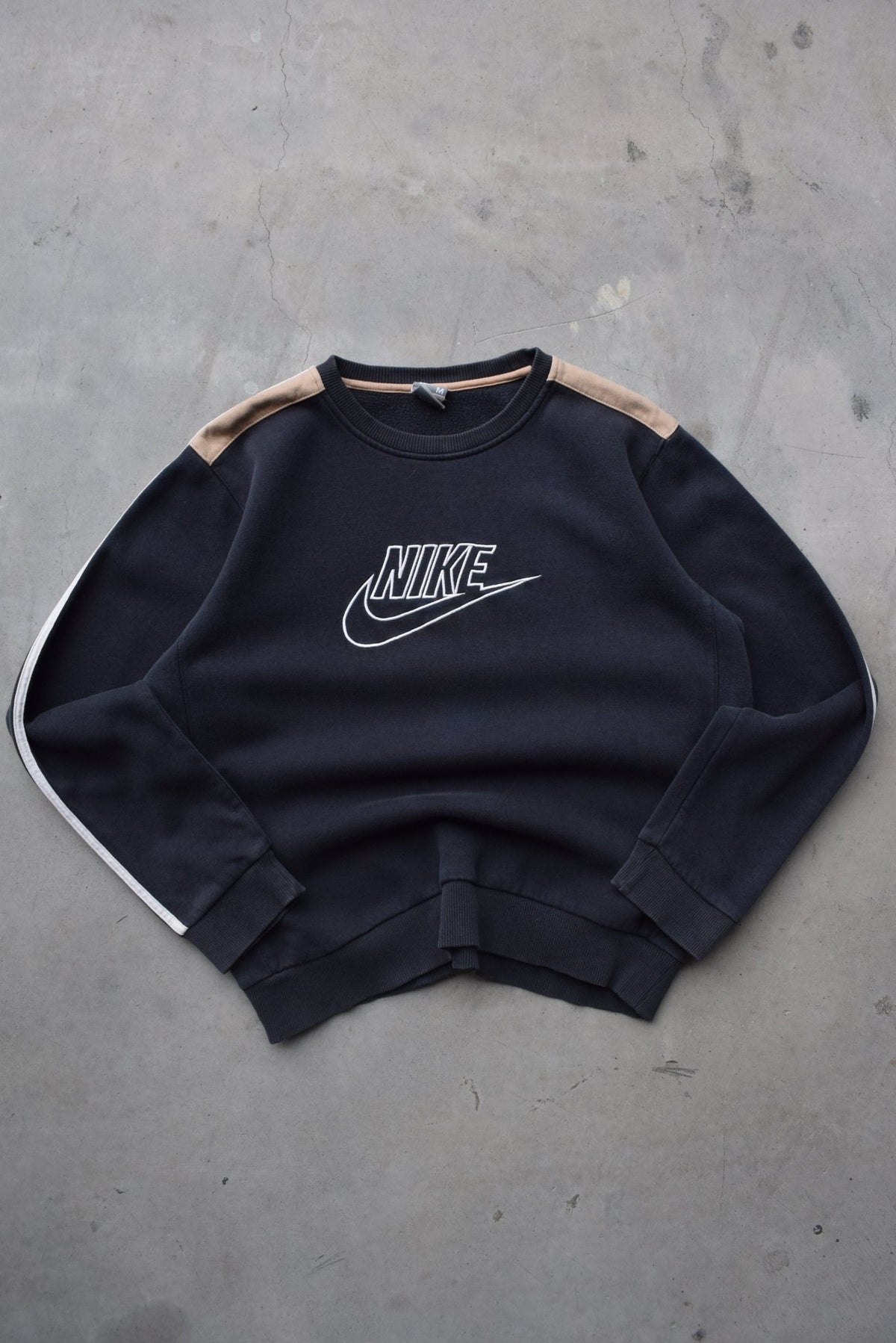 Nike Black Embroidered Spellout Crewneck — 2000s (M) - Retrospective Store