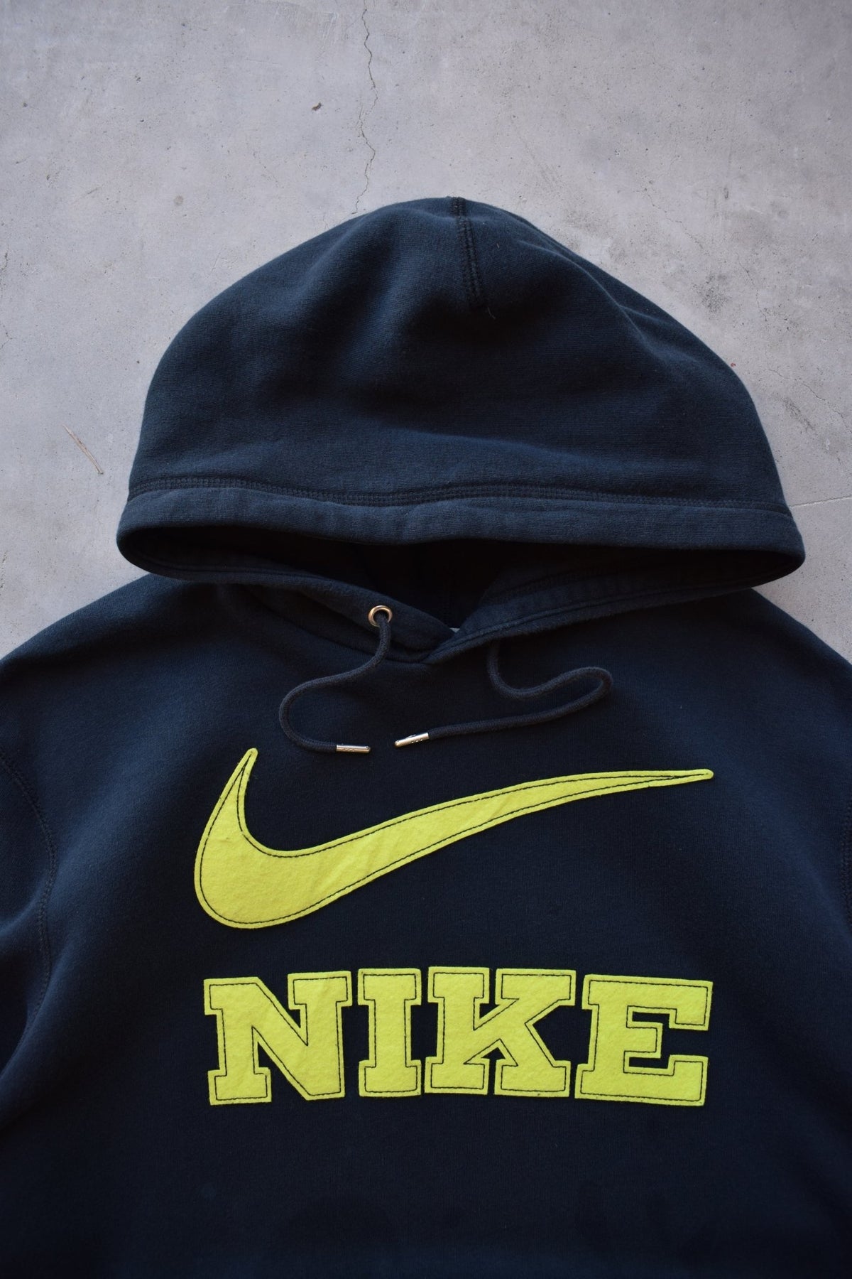 Nike Black Embroidered Spellout Hoodie — 2000s (XL) - Retrospective Store