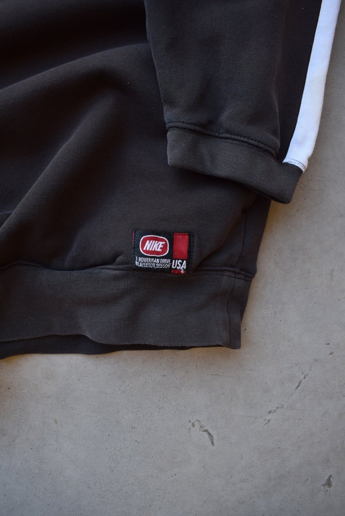 Nike Black Embroidered Spellout Hoodie — 2000s (XL) - Retrospective Store