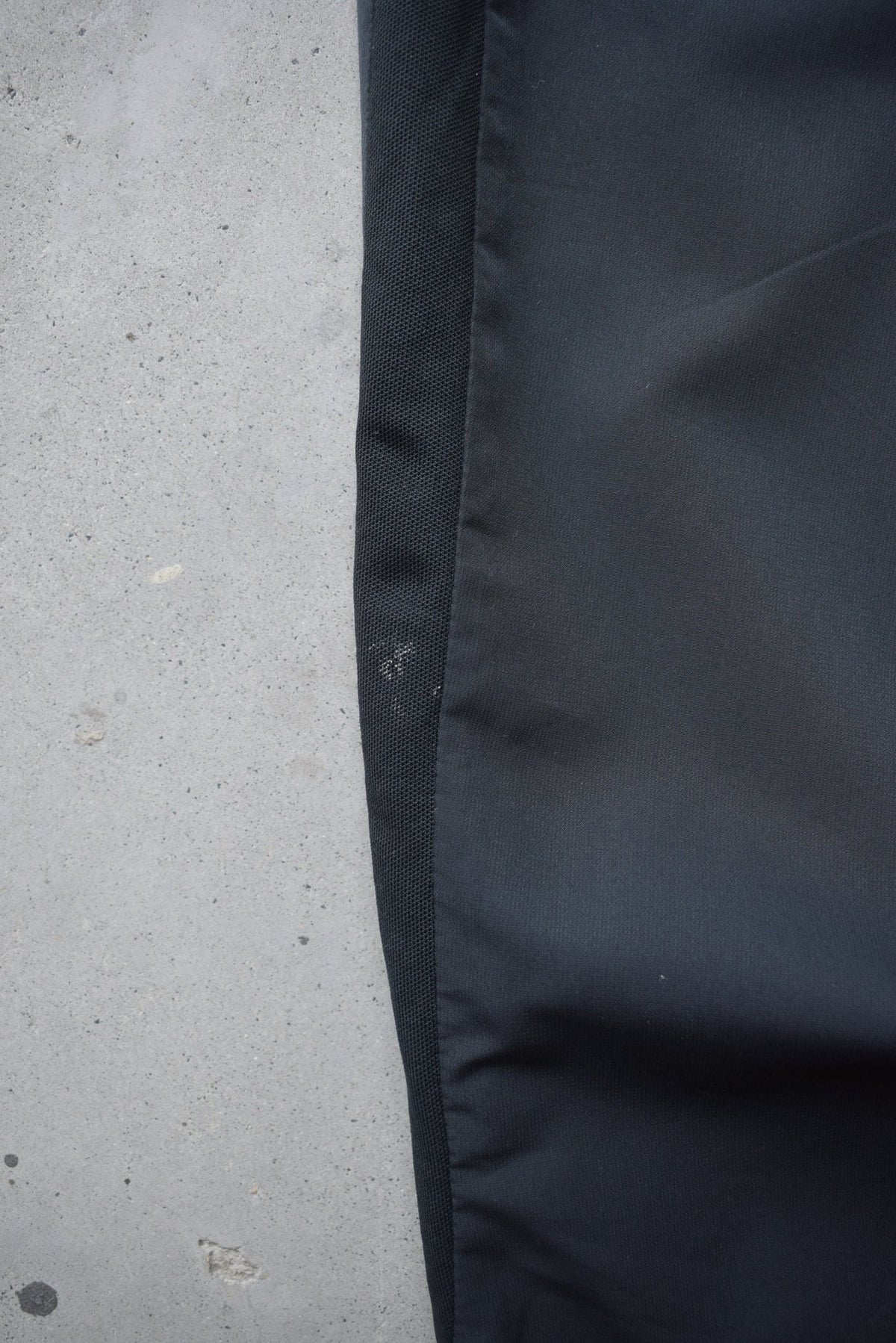 Nike Black Embroidered Swoosh 3/4 Track Pants — 2000s (Women's 10) - Retrospective Store