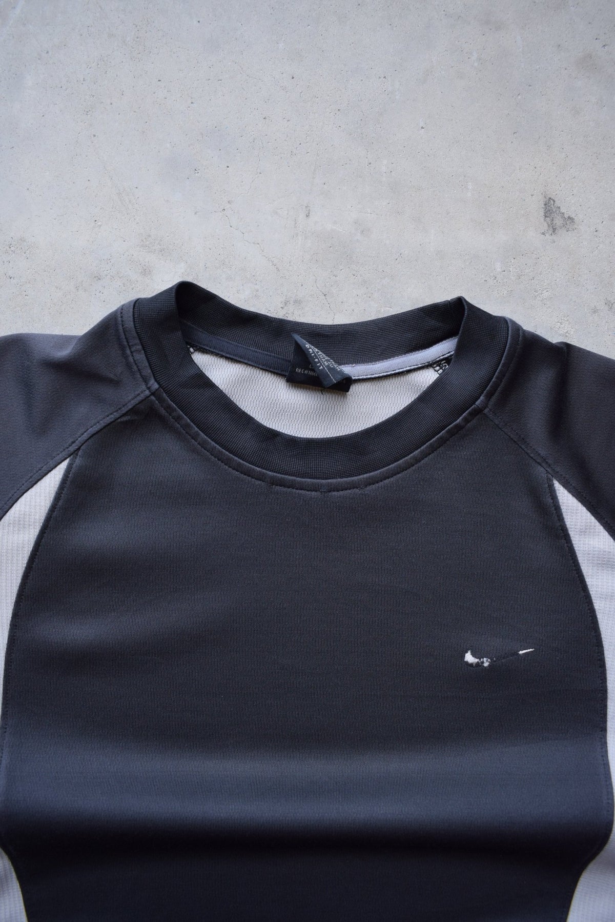 Nike Black & Grey Dri-Fit Tee — 2000s (M/L) - Retrospective Store