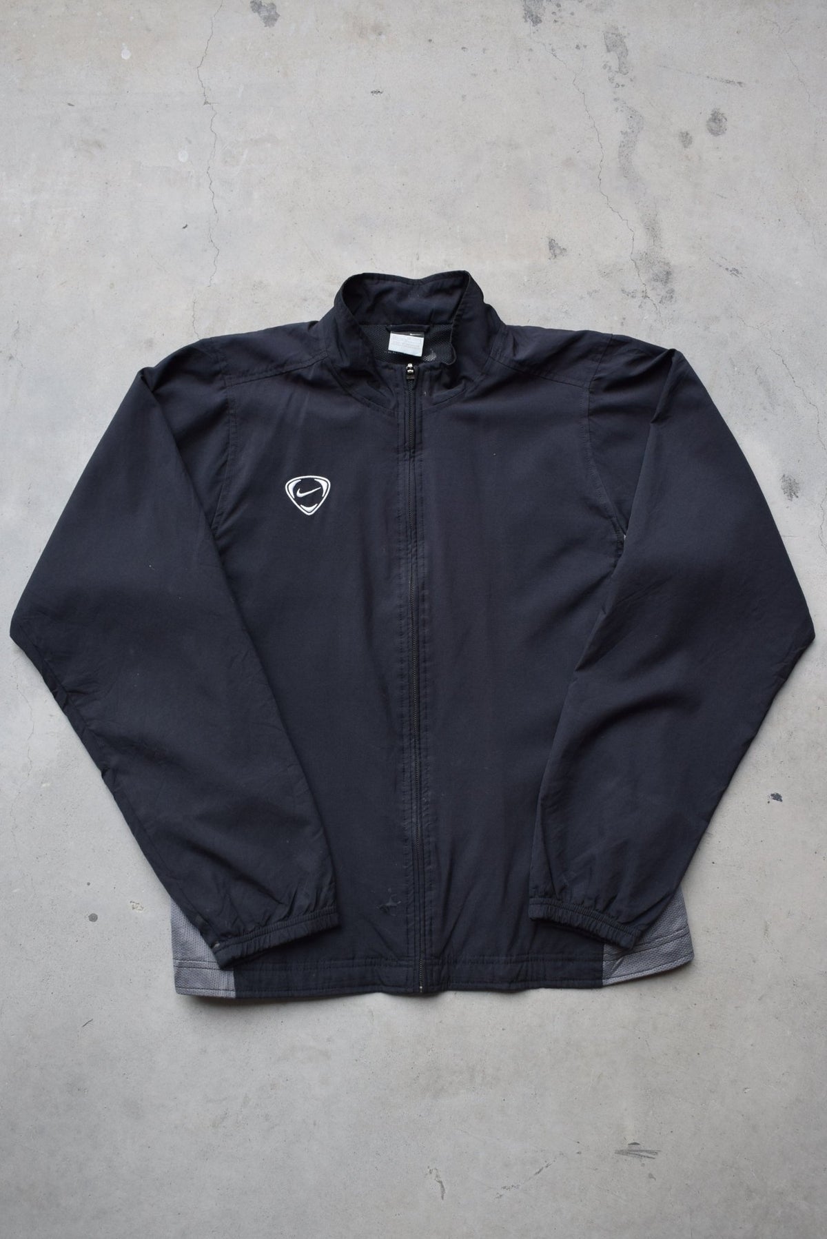 Nike Black & Grey Embroidered Swoosh Jacket — 2000s (S) - Retrospective Store
