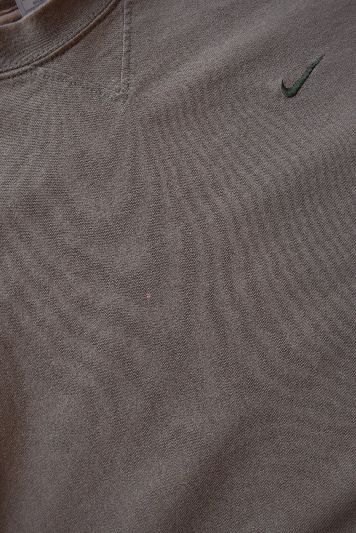Nike Brown Embroidered Swoosh Tee — 2000s (XL) - Retrospective Store