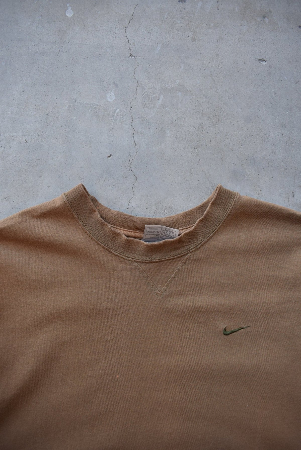 Nike Brown Embroidered Swoosh Tee — 2000s (XL) - Retrospective Store