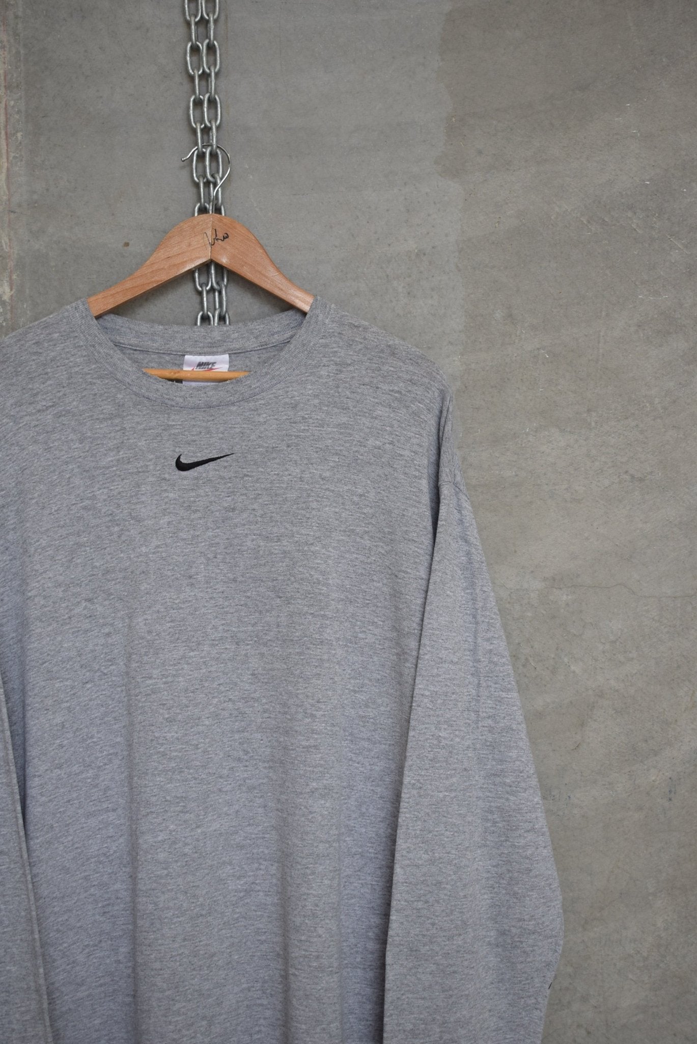 Nike Centre Swoosh Embroidered Long Sleeve Tee — 1990s (L/XL) - Retrospective Store
