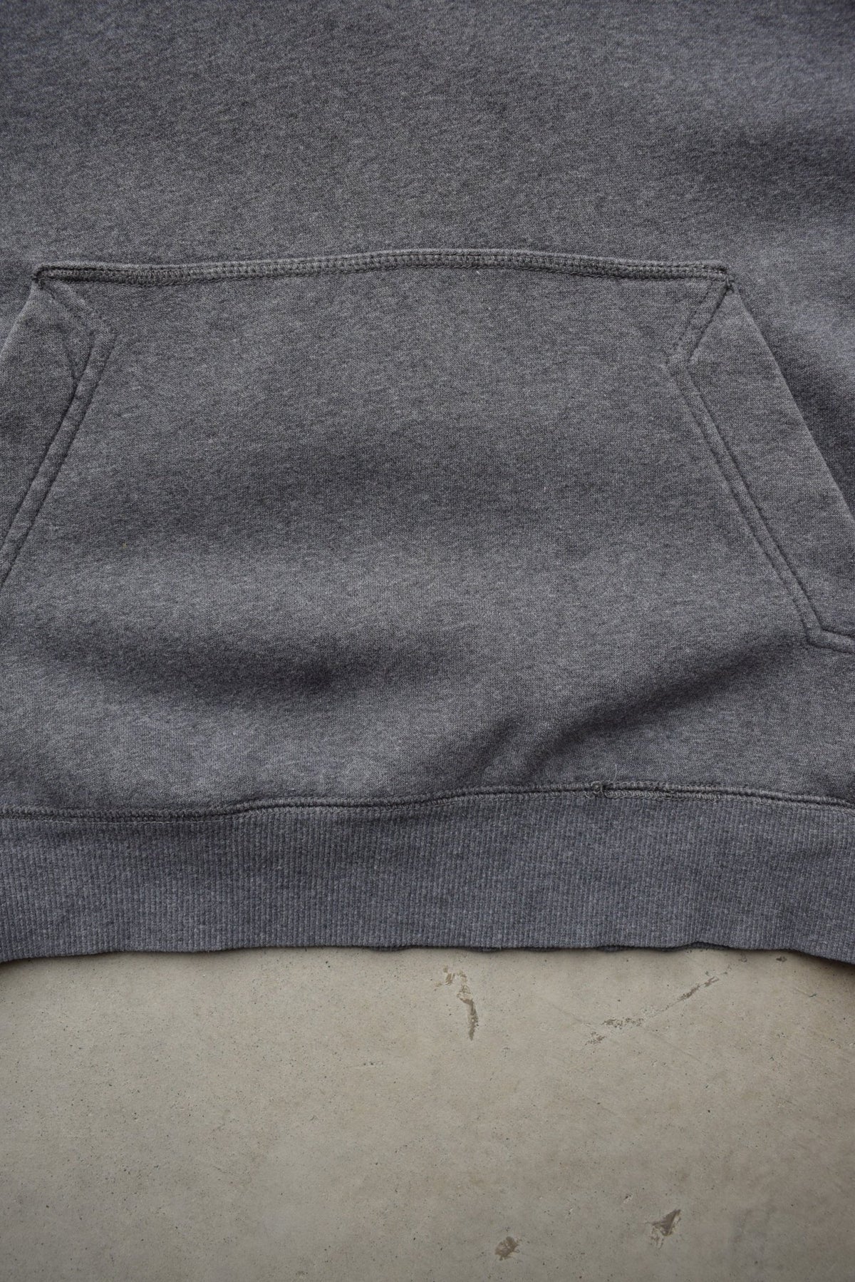 Nike Charcoal Classic Logo Embroidered Swoosh Hoodie — 2000s (M) - Retrospective Store