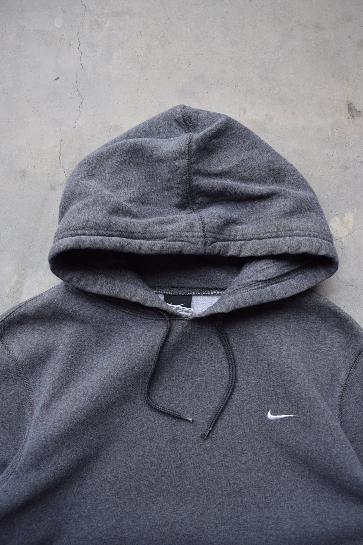 Nike Charcoal Classic Logo Embroidered Swoosh Hoodie — 2000s (M) - Retrospective Store