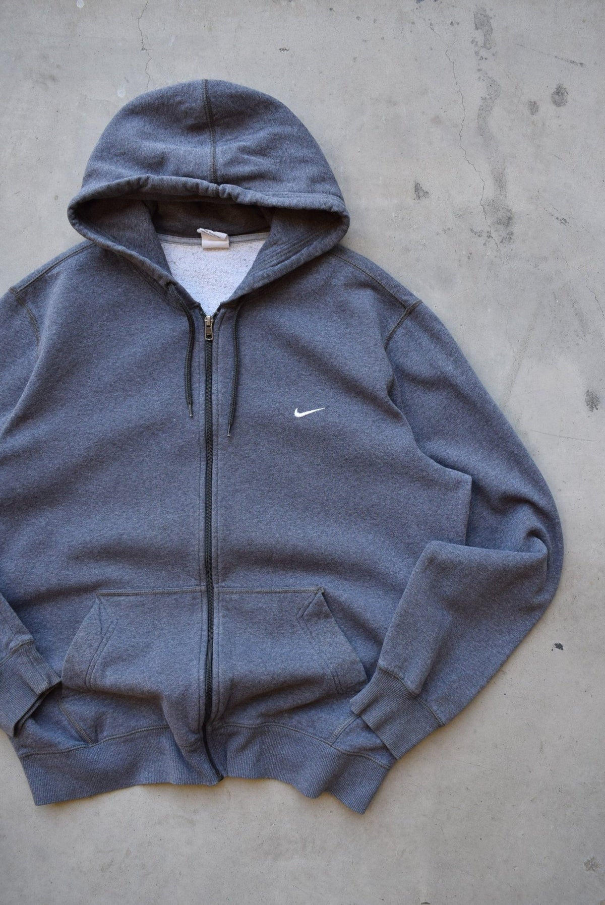 Nike Charcoal Embroidered Swoosh Full-Zip Hoodie — 2000s (XL) - Retrospective Store