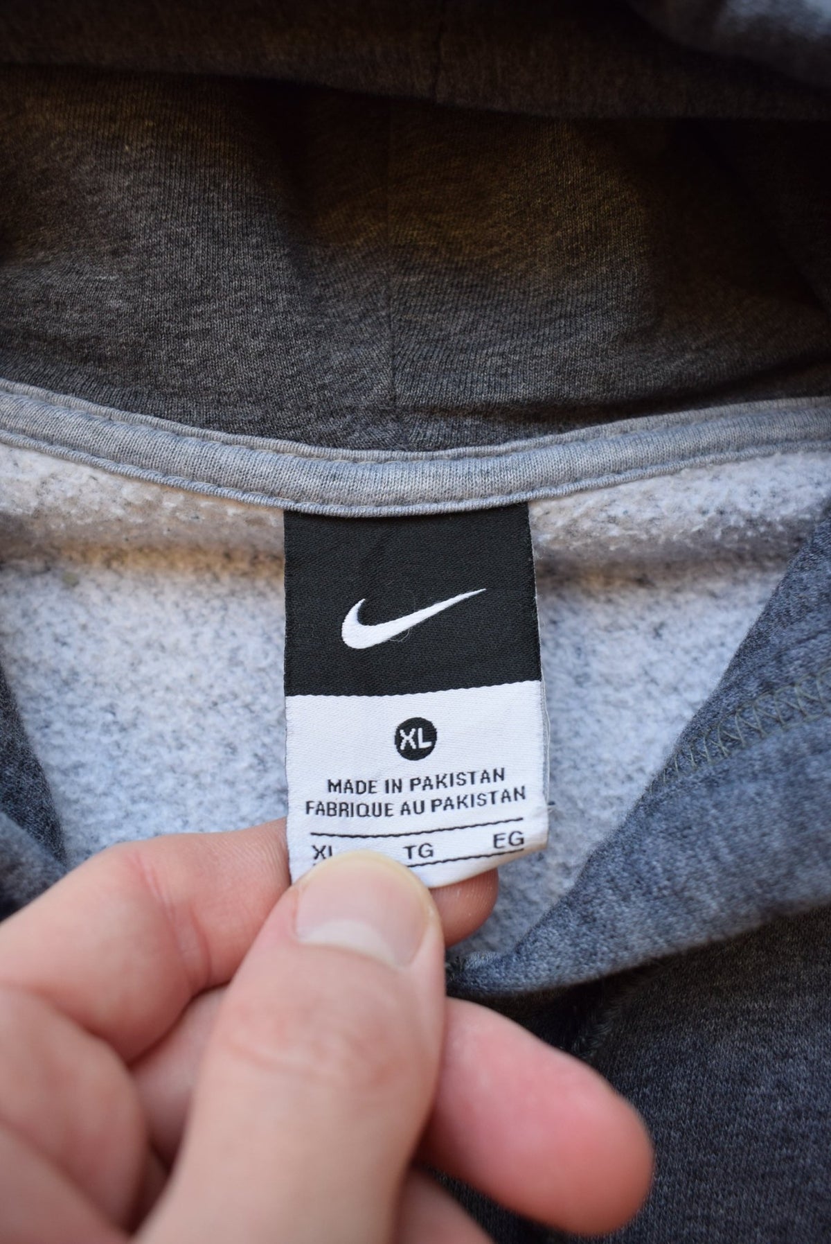 Nike Charcoal Embroidered Swoosh Full-Zip Hoodie — 2000s (XL) - Retrospective Store