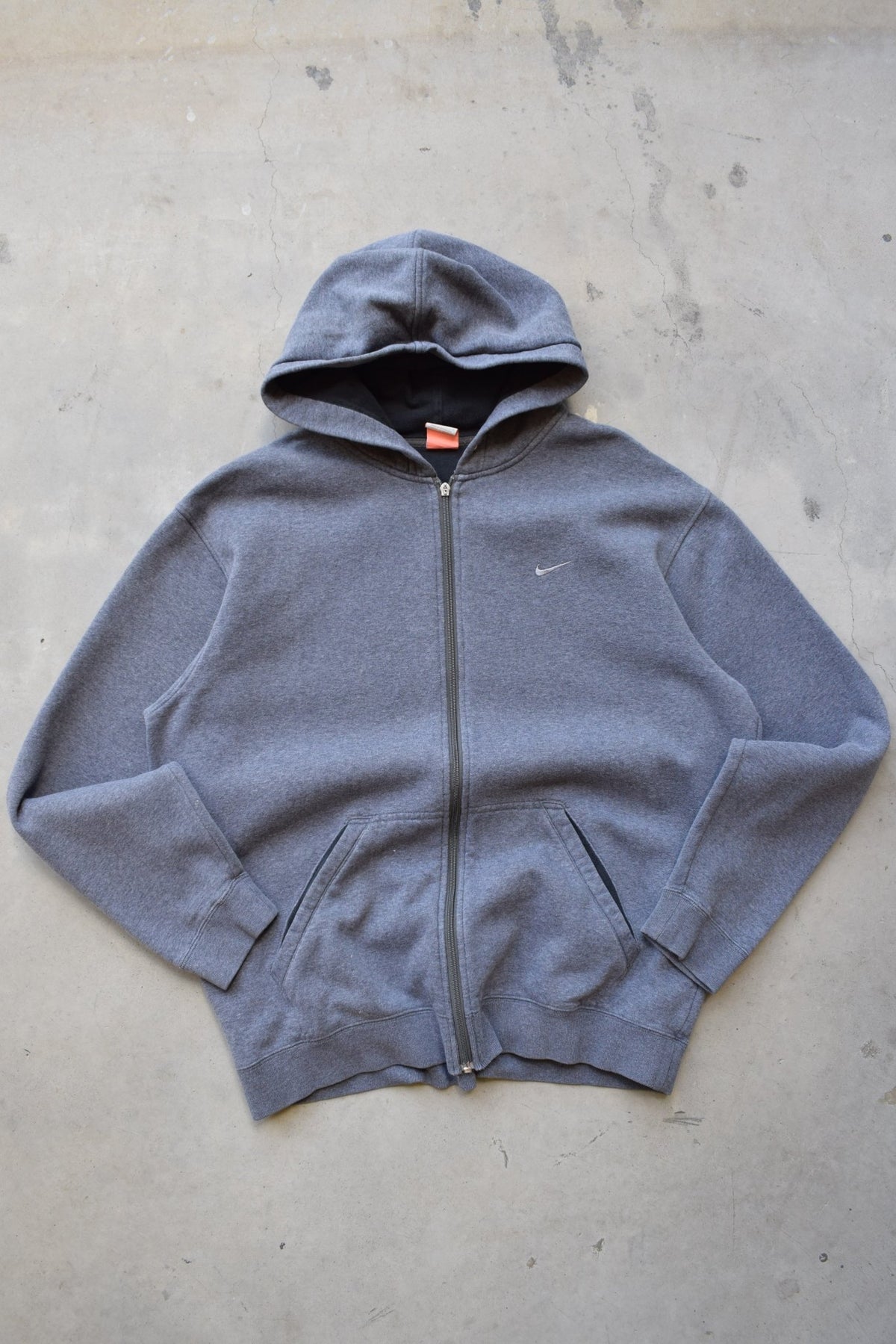 Nike Charcoal Embroidered Swoosh Full-Zip Hoodie — 2000s (XL) - Retrospective Store