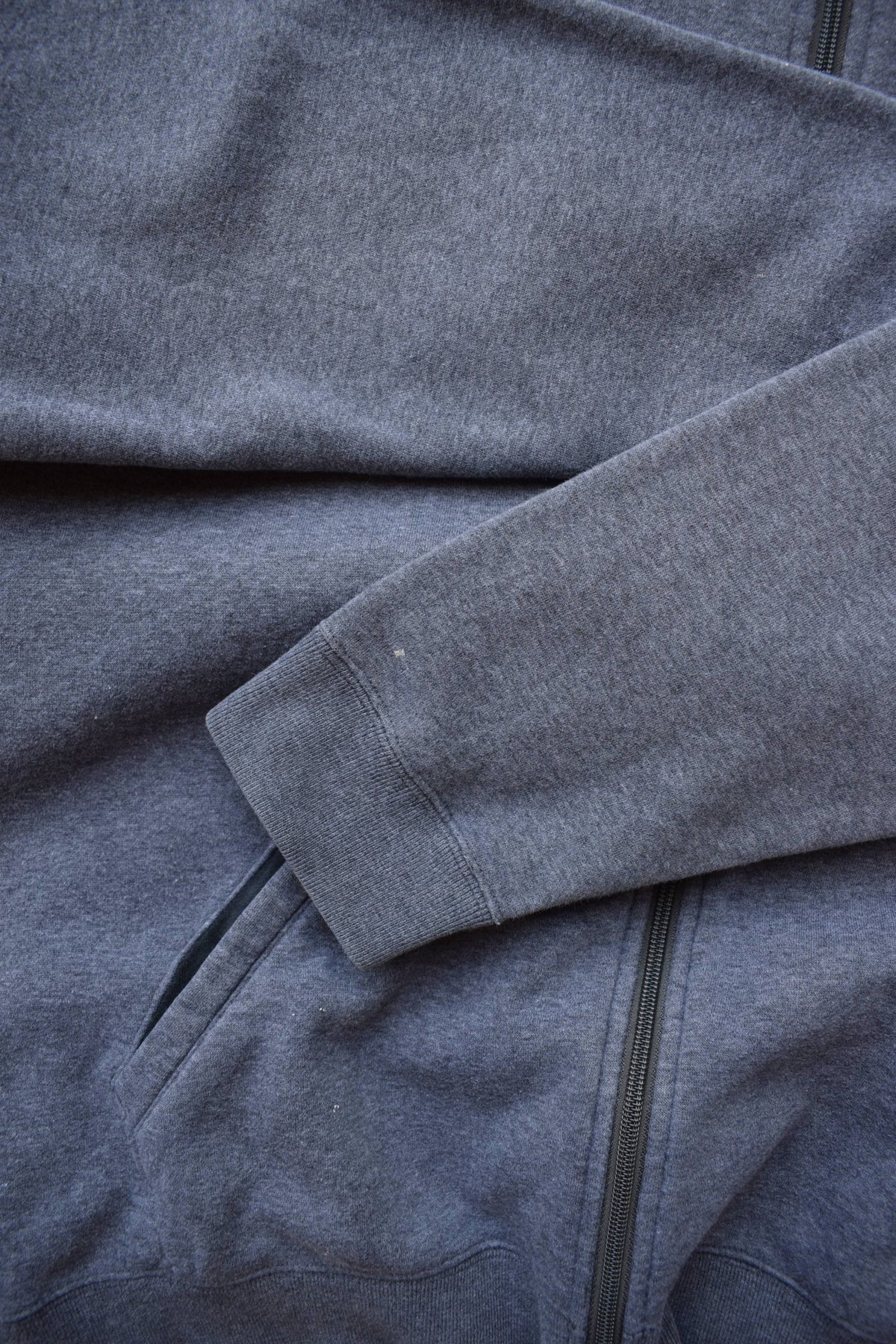 Nike Charcoal Embroidered Swoosh Full-Zip Hoodie — 2000s (XL) - Retrospective Store
