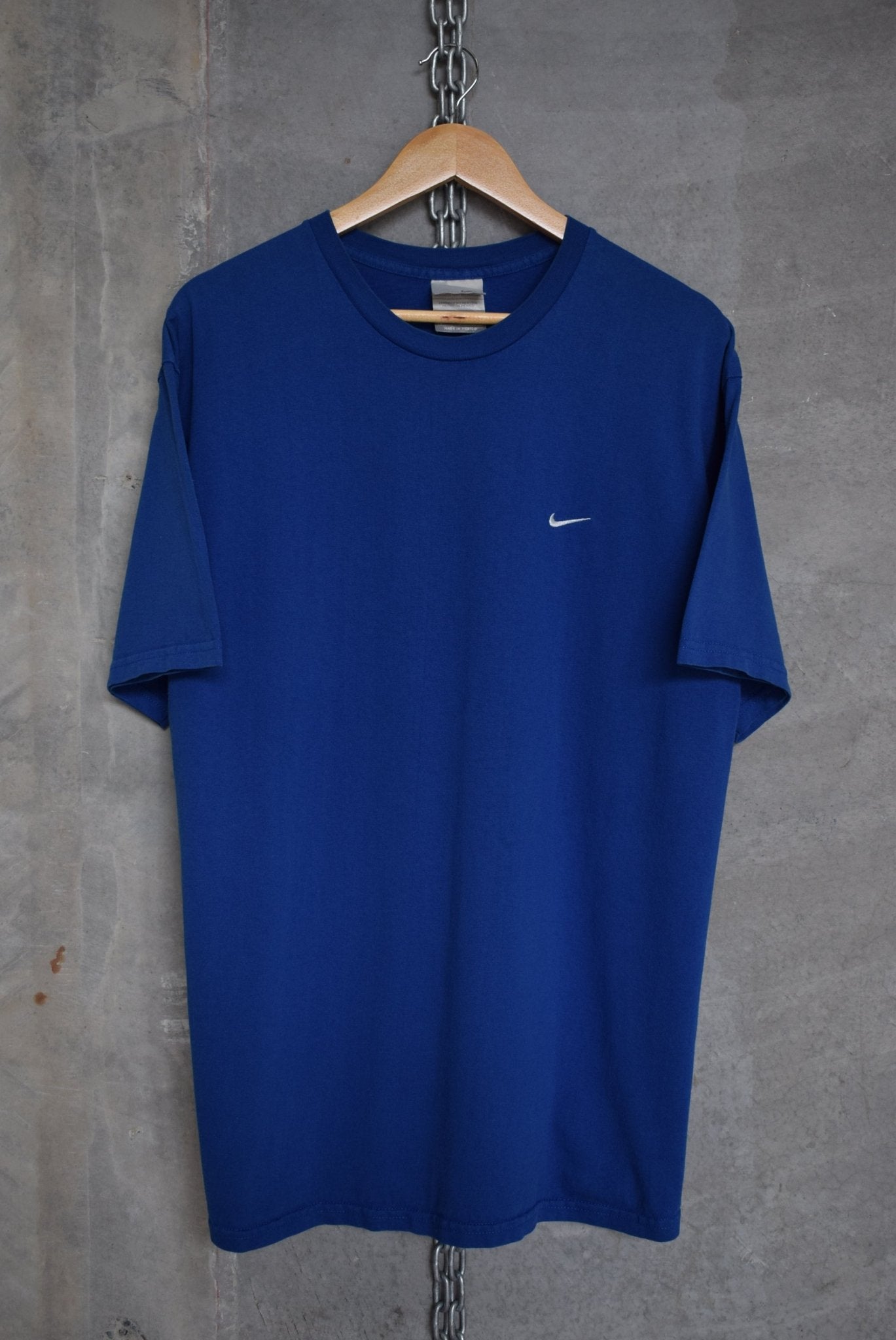 Nike Classic Logo Embroidered Tee — 2000s (L) - Retrospective Store