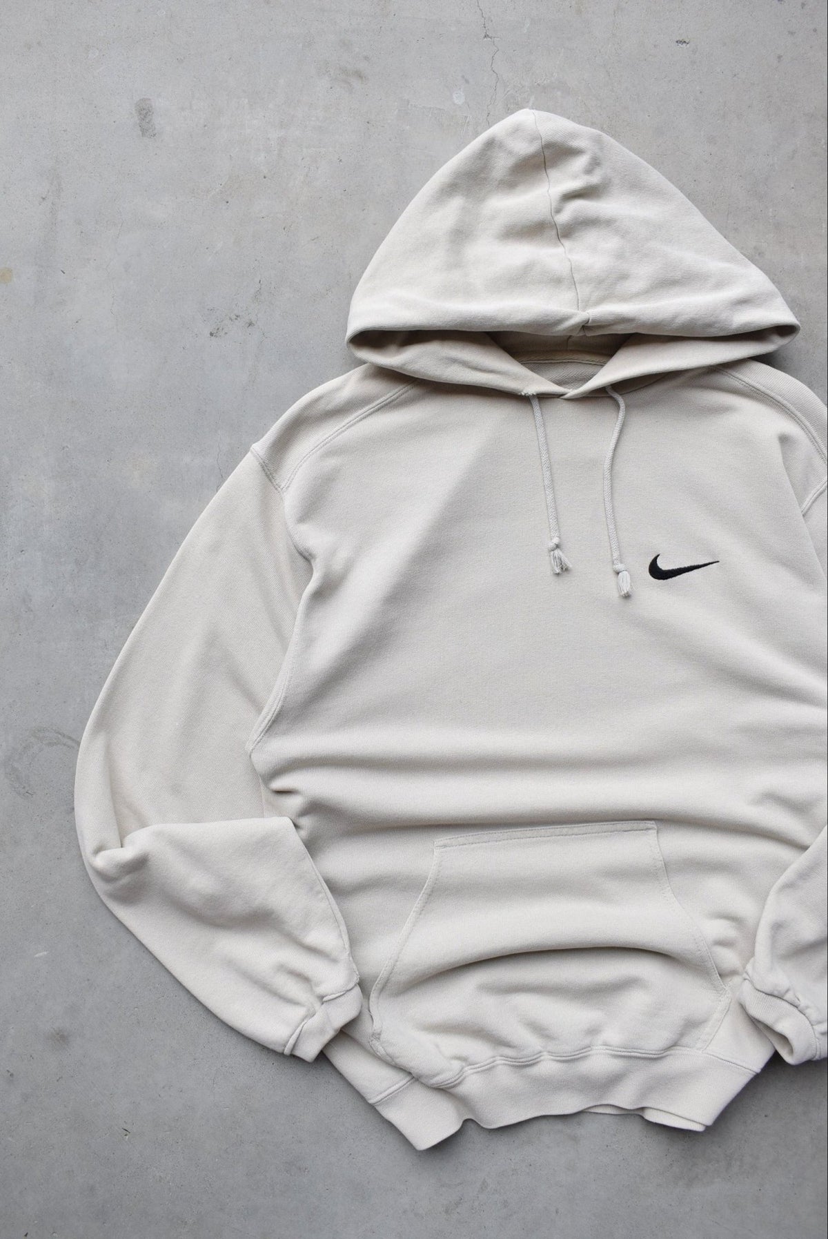 Nike Cream Embroidered Swoosh Hoodie — 1990s (M) - Retrospective Store