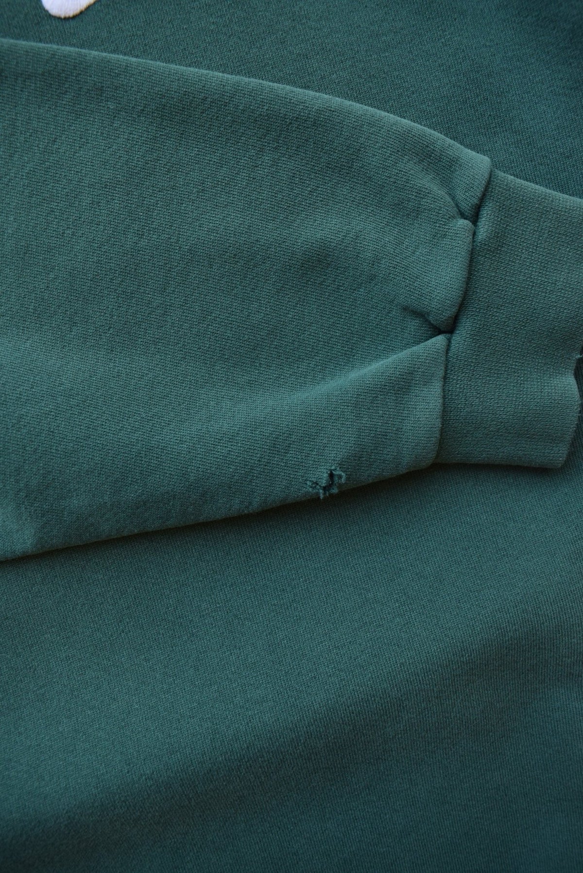 Nike Forrest-Green Embroidered Swoosh Crewneck — 1990s (L) - Retrospective Store