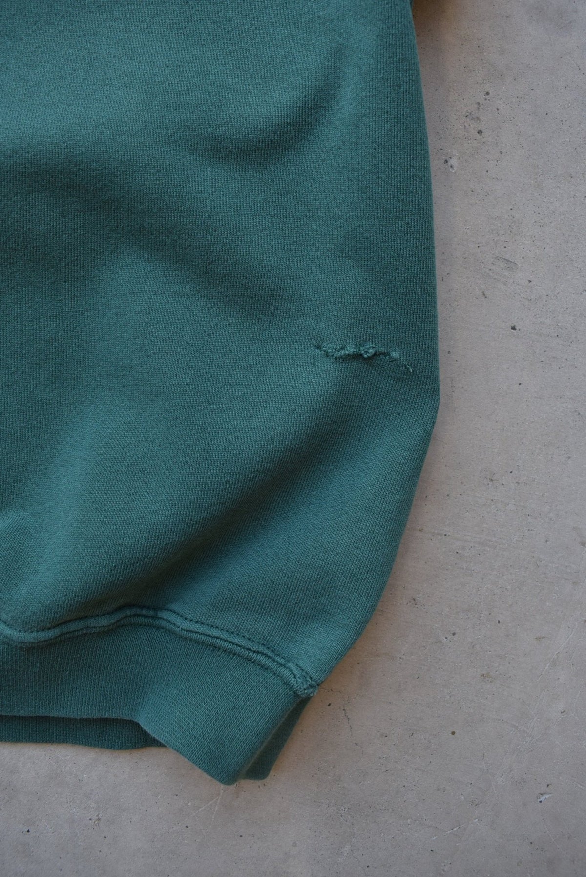 Nike Forrest-Green Embroidered Swoosh Crewneck — 1990s (L) - Retrospective Store