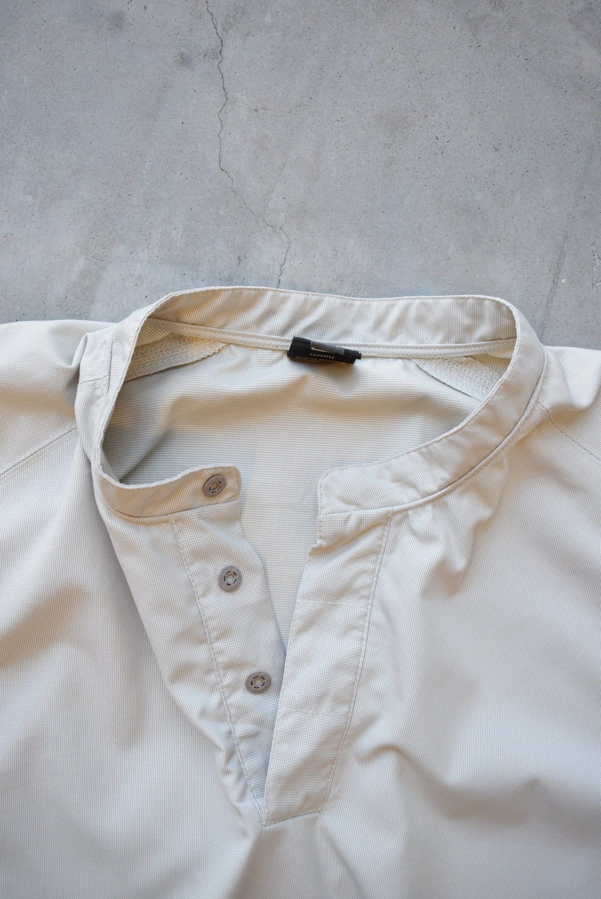 Nike Golf Beige Embroidered Swoosh Quarter Button Pullover Jacket — 2000s (M/L) - Retrospective Store