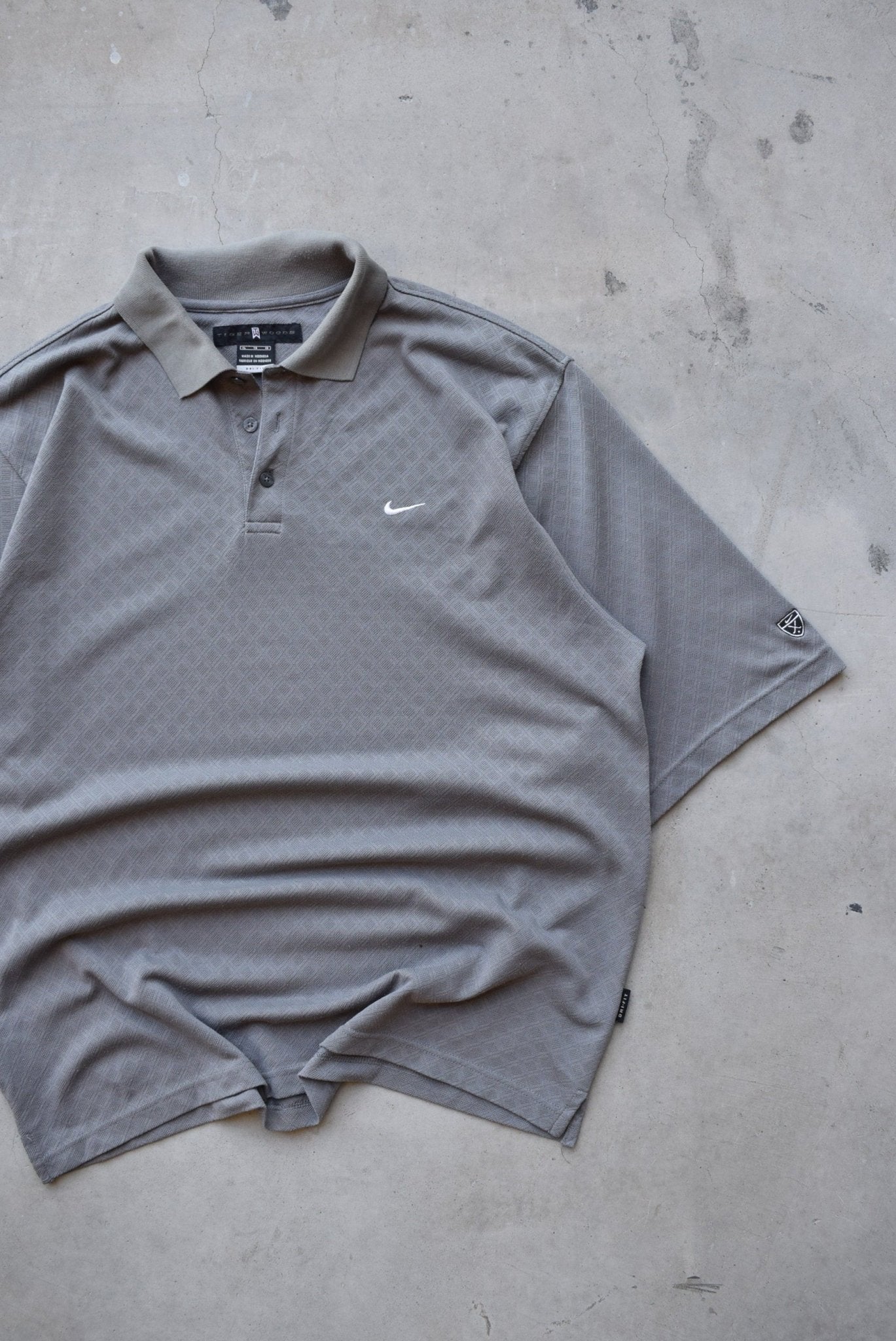 Nike Golf x Tiger Woods Grey Embroidered Swoosh Polo — 2000s (XL) - Retrospective Store