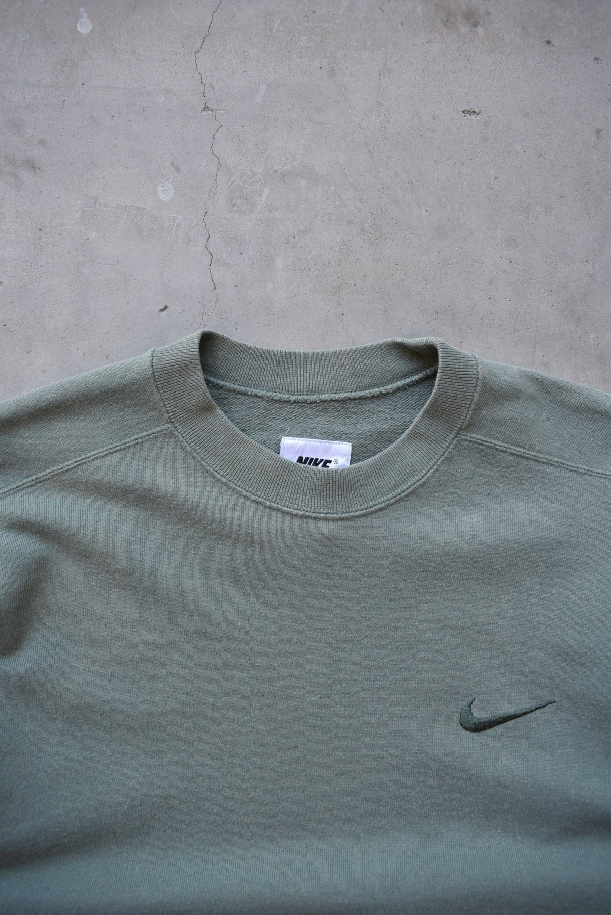 Nike Green Embroidered Swoosh Crewneck — 1990s (M) - Retrospective Store