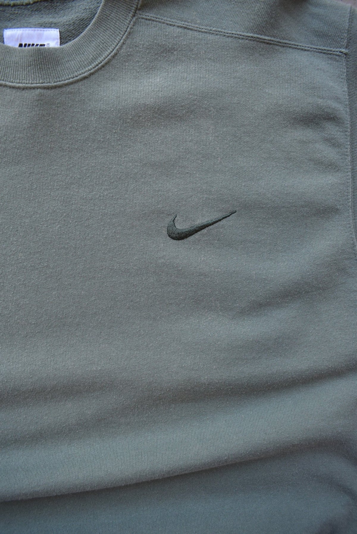 Nike Green Embroidered Swoosh Crewneck — 1990s (M) - Retrospective Store