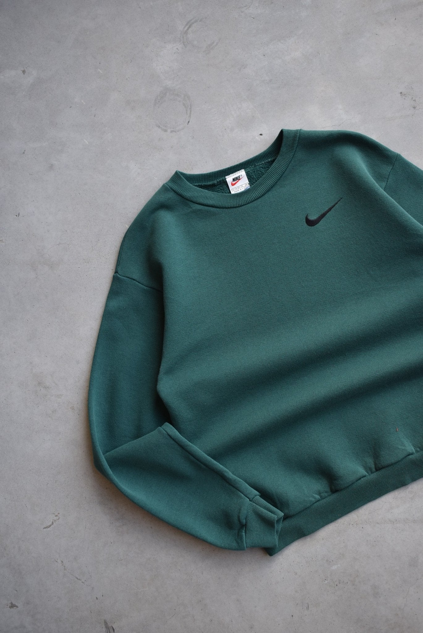 Nike Green Embroidered Swoosh Crewneck — 1990s (S/M) - Retrospective Store