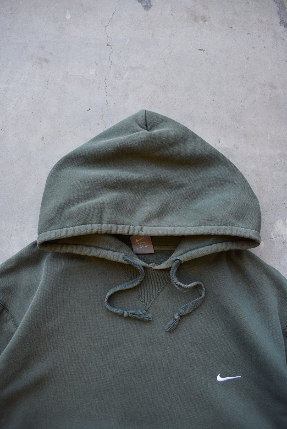 Nike Green Embroidered Swoosh Hoodie — 2000s (L) - Retrospective Store