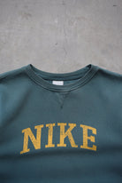 Nike Green Spellout Crewneck — 2000s (M) - Retrospective Store