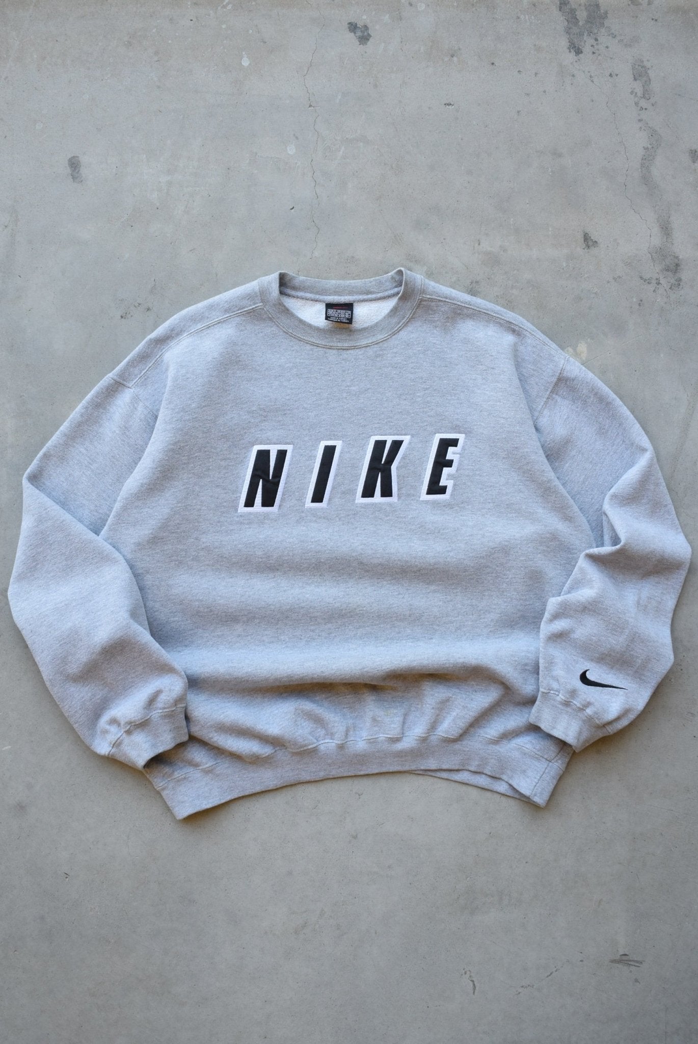 Nike Grey Embroidered Spellout Crewneck — 1990s (M) - Retrospective Store