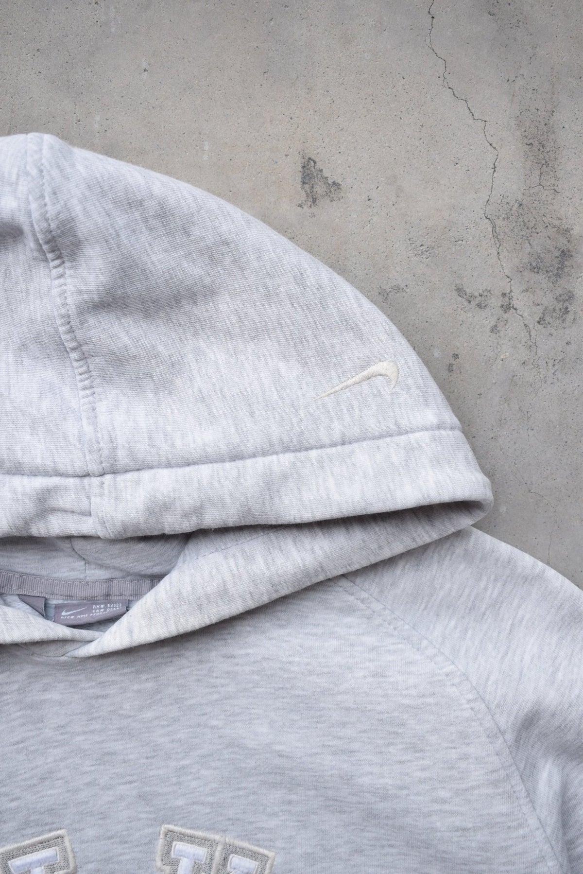 Nike Grey Embroidered Spellout Hoodie — 1990s (M) - Retrospective Store