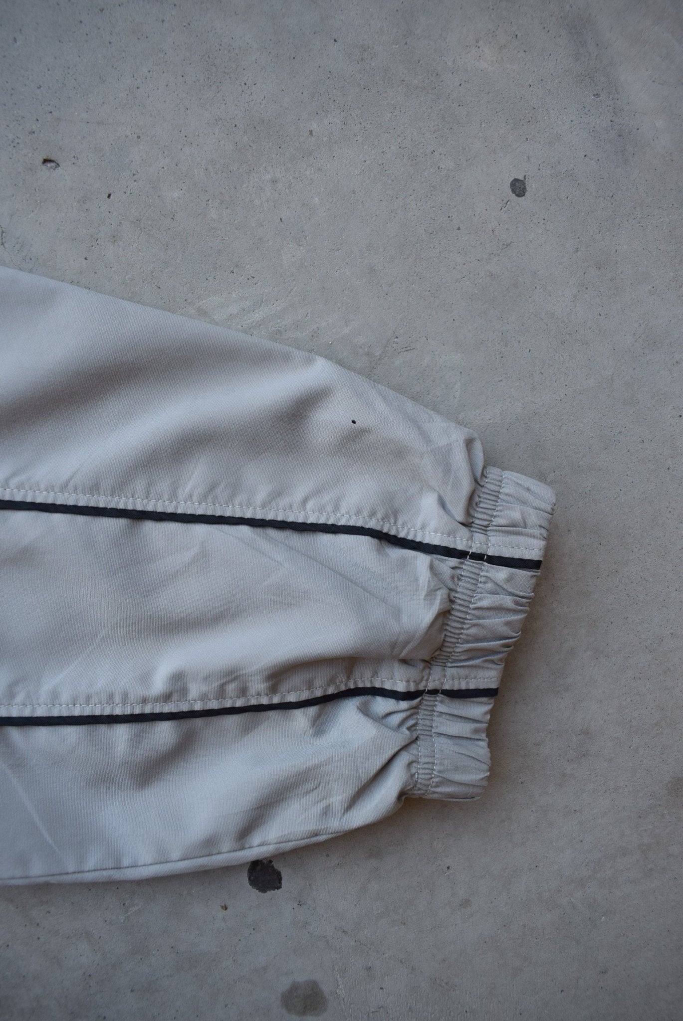 Nike Grey Embroidered Swoosh Jacket — 2000s (XXL) - Retrospective Store