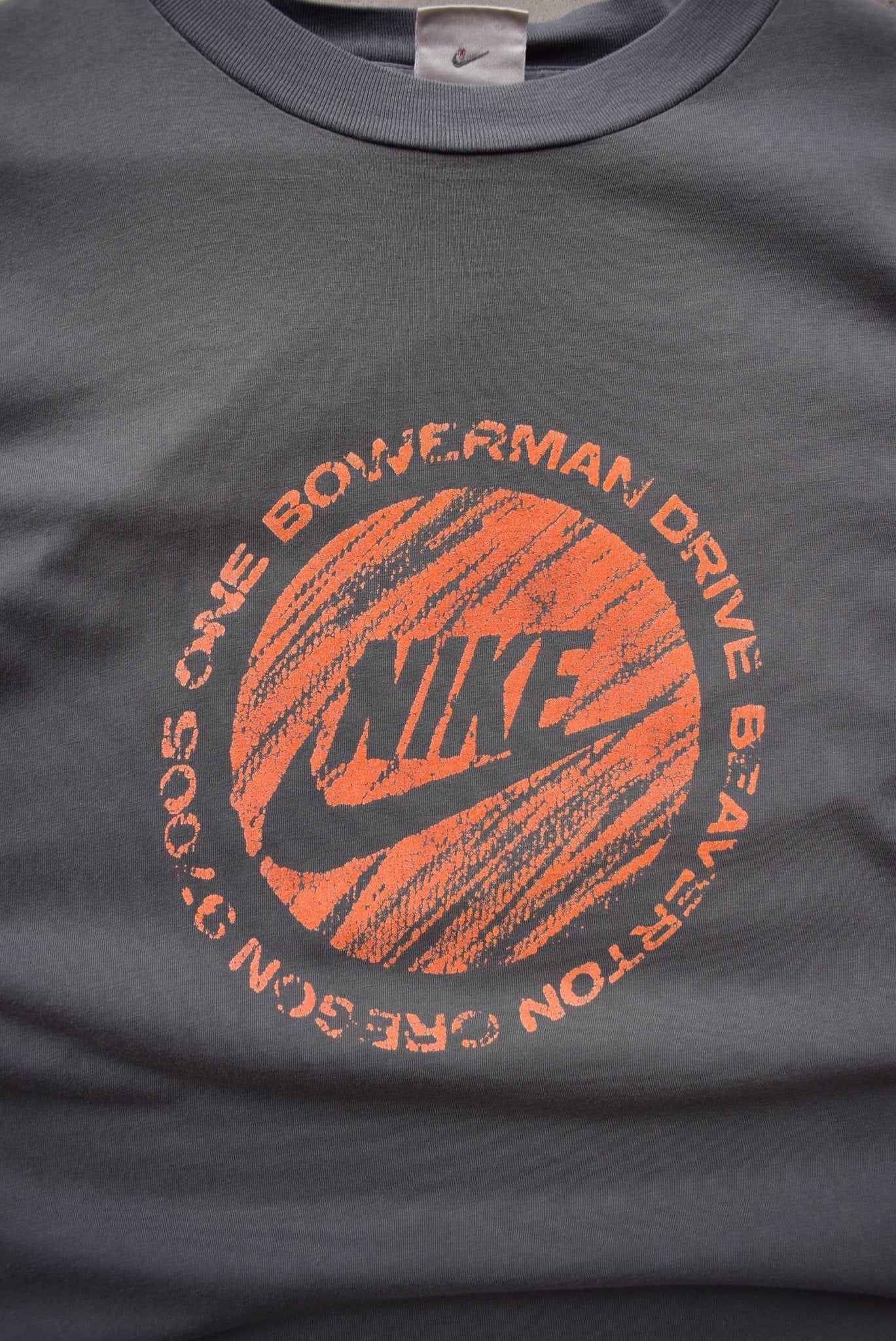 Nike Grey Spellout Tee — 1990s (M) - Retrospective Store