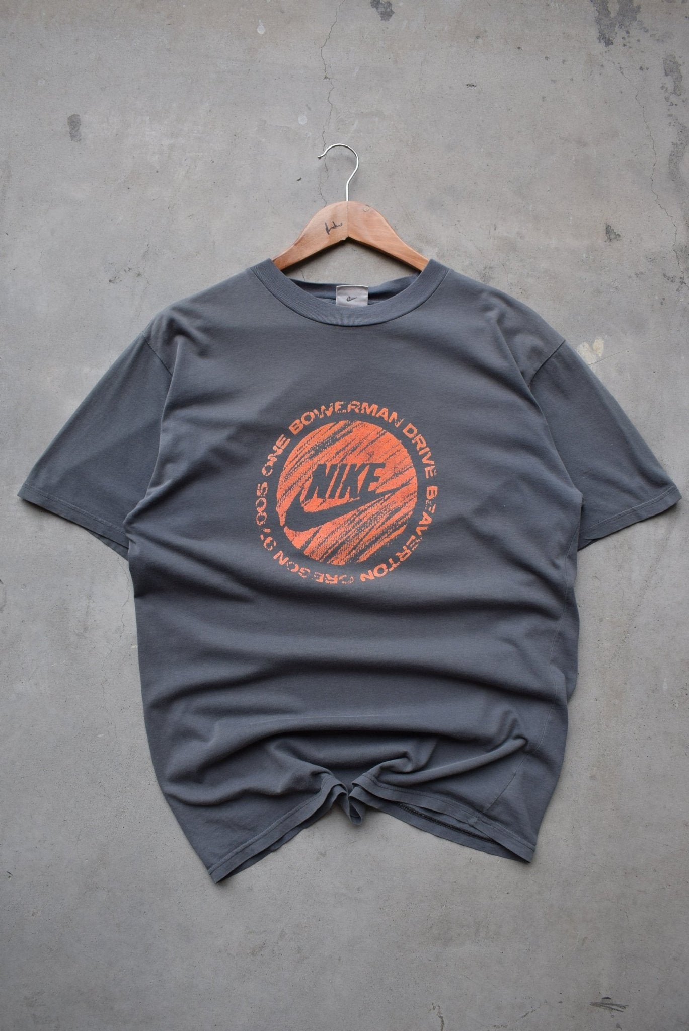 Nike Grey Spellout Tee — 1990s (M) - Retrospective Store