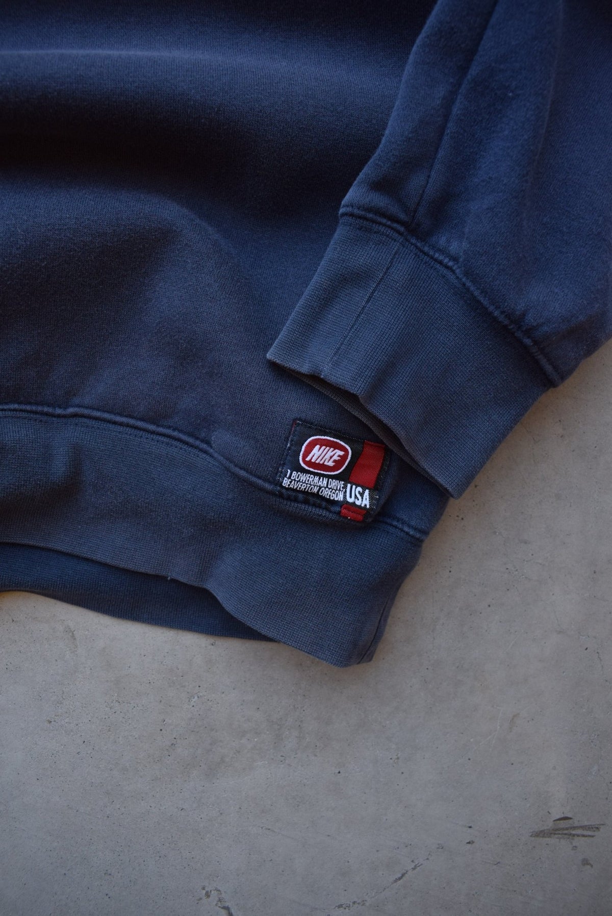 Nike Navy Embroidered Spellout Hoodie — 2000s (XL) - Retrospective Store
