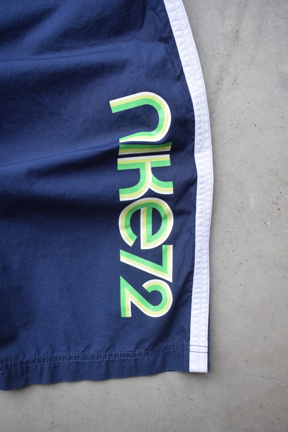 Nike Navy Embroidered Swoosh 3/4 Track Pants — 2000s (XS/S) - Retrospective Store