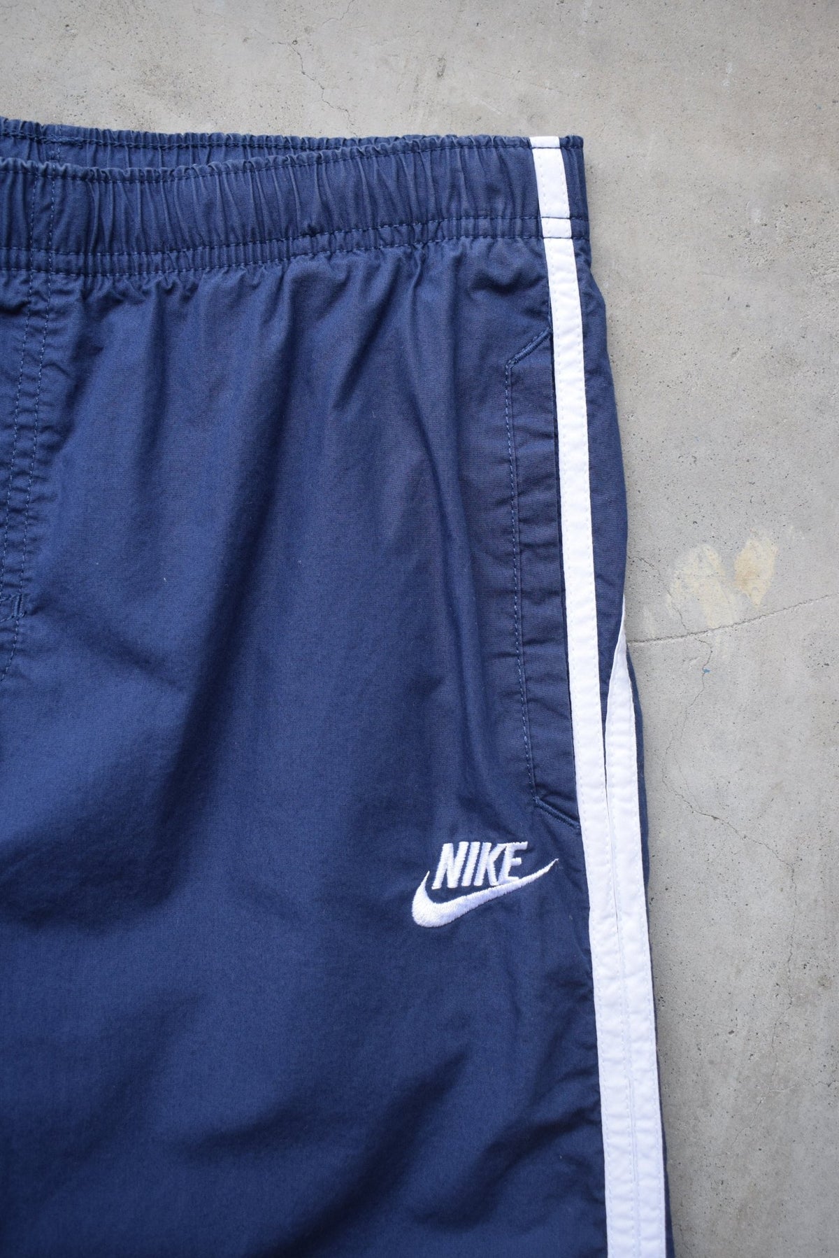 Nike Navy Embroidered Swoosh 3/4 Track Pants — 2000s (XS/S) - Retrospective Store