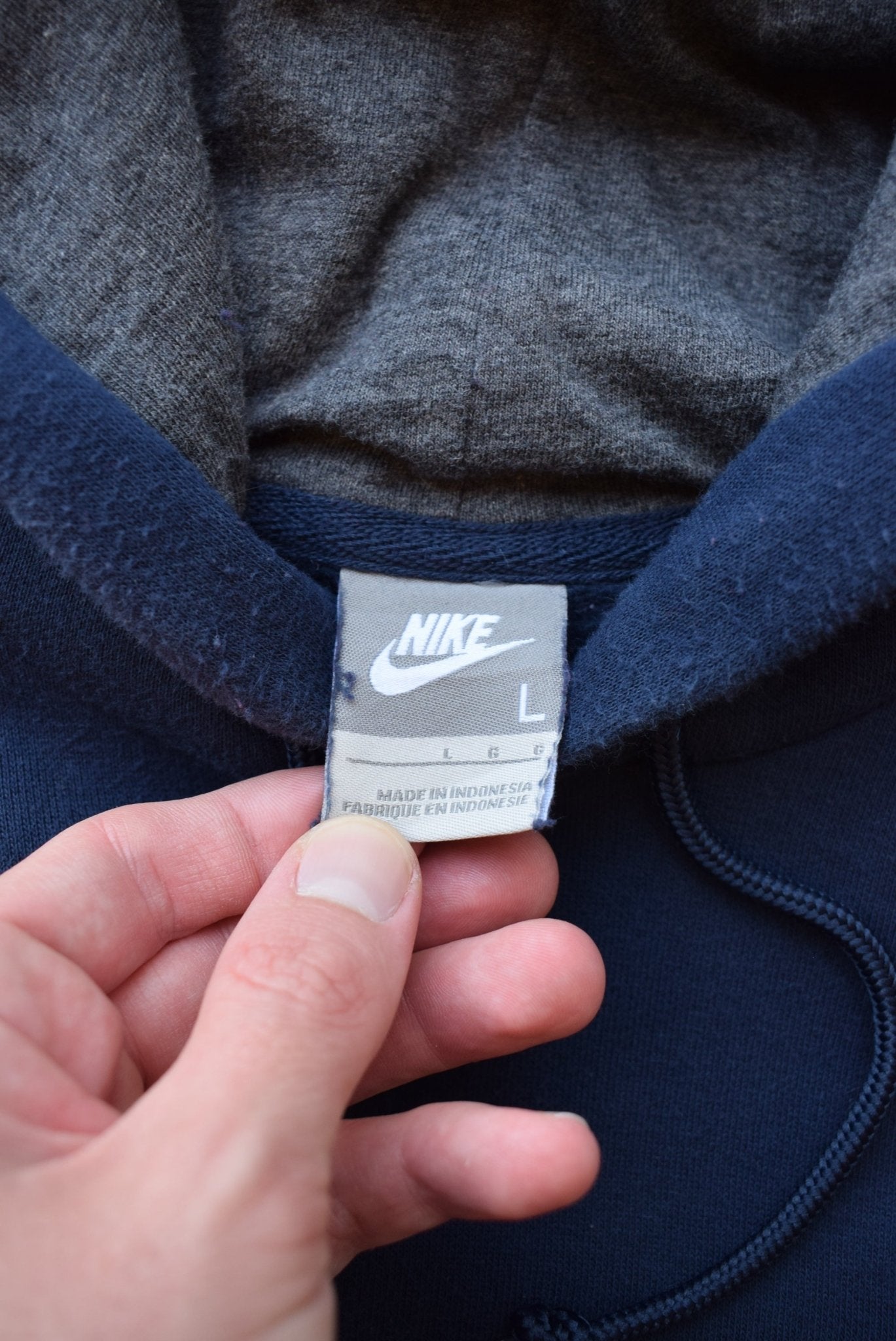 Nike Navy Embroidered Swoosh Hoodie — 2000s (M) - Retrospective Store