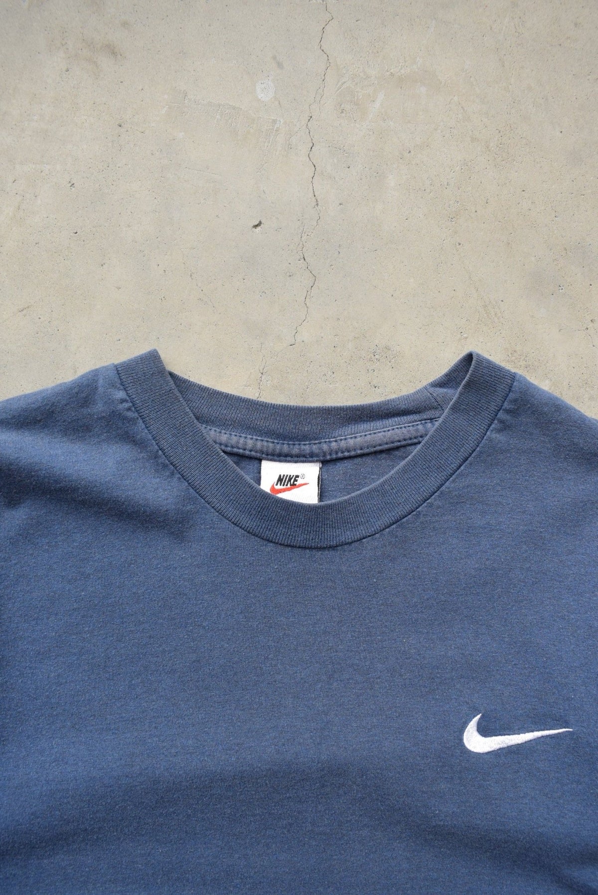 Nike Navy Embroidered Swoosh Tee — 1990s (M) - Retrospective Store