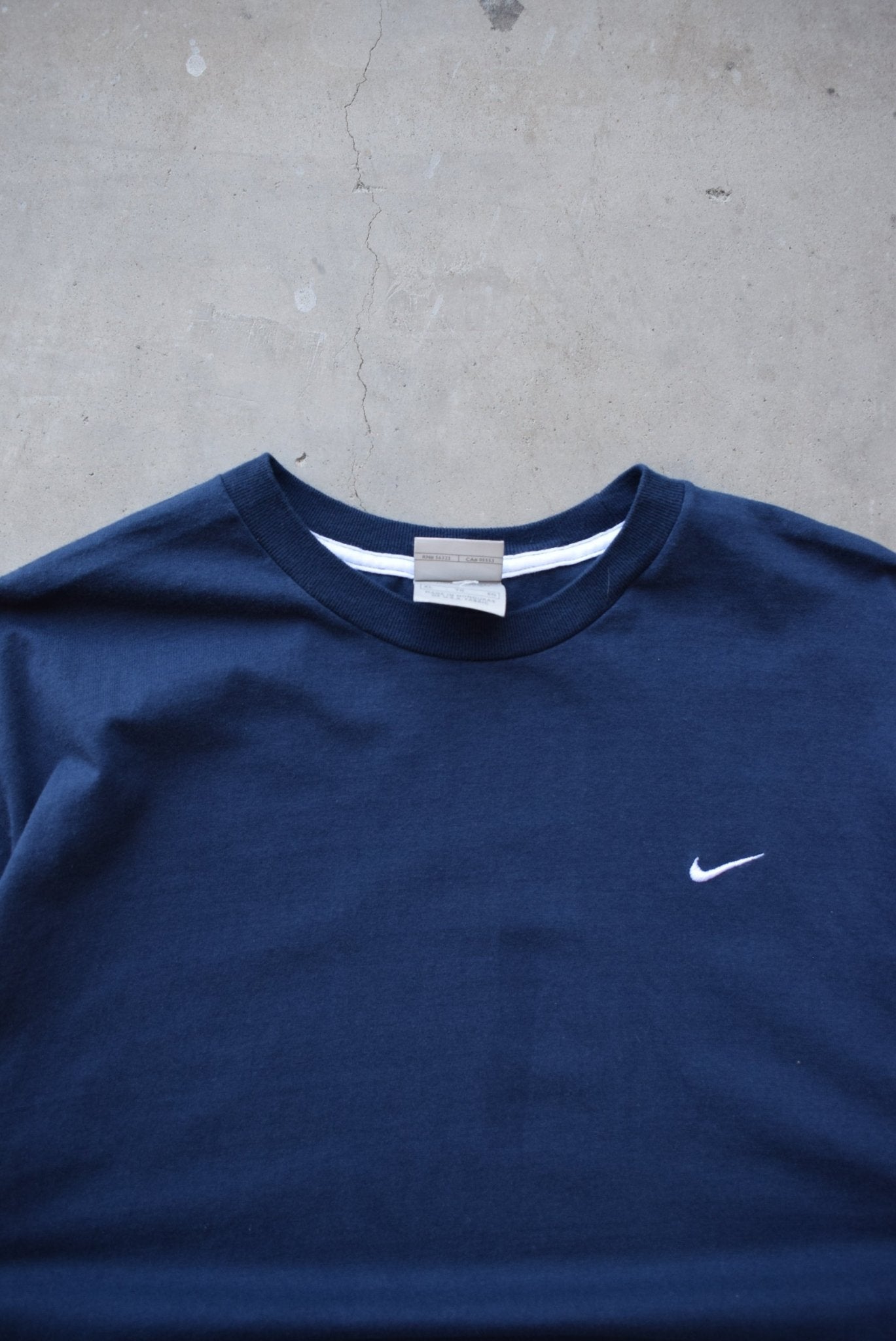 Nike Navy Embroidered Swoosh Tee — 2000s (L) - Retrospective Store