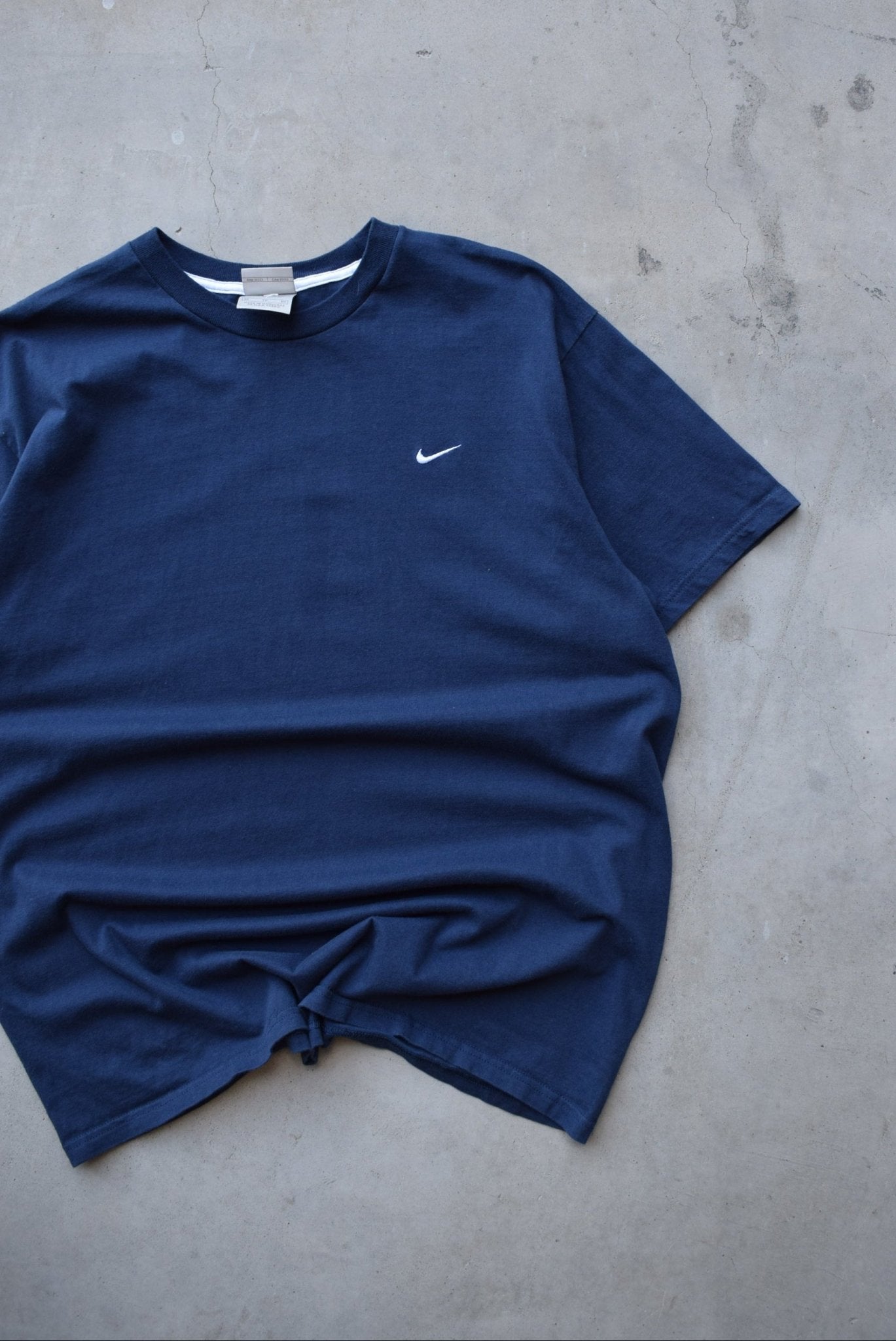 Nike Navy Embroidered Swoosh Tee — 2000s (L) - Retrospective Store