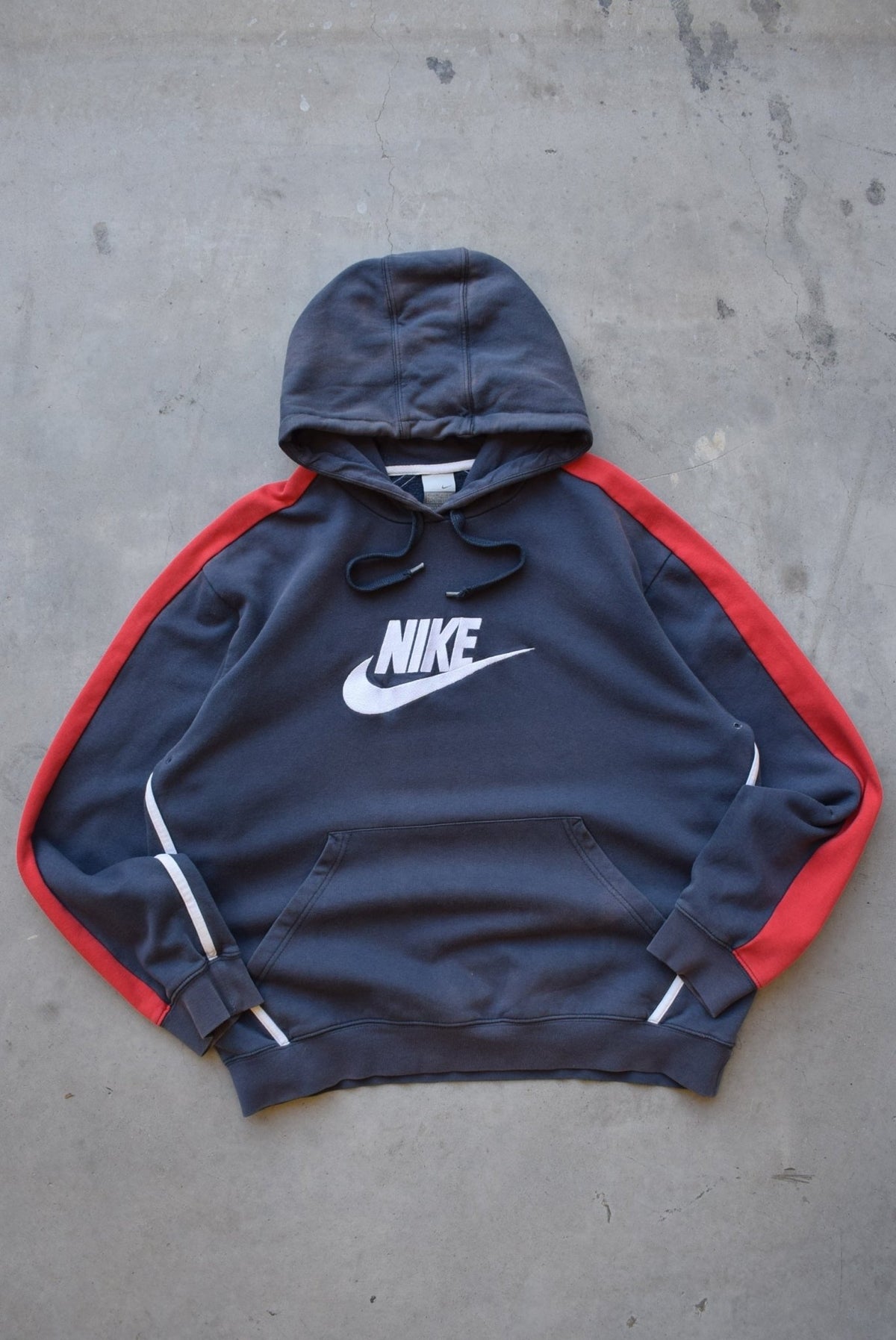 Nike Navy & Red Embroidered Spellout Hoodie — 2000s (M/L) - Retrospective Store