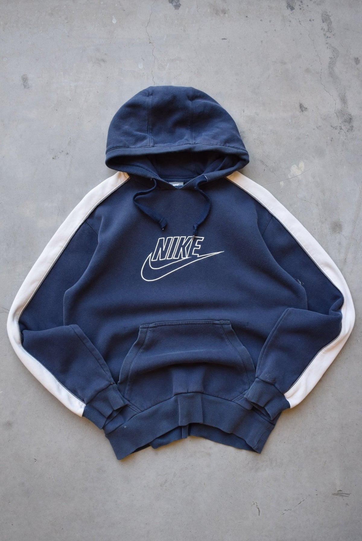 Nike Navy & White Embroidered Spellout Hoodie — 2000s (S) - Retrospective Store