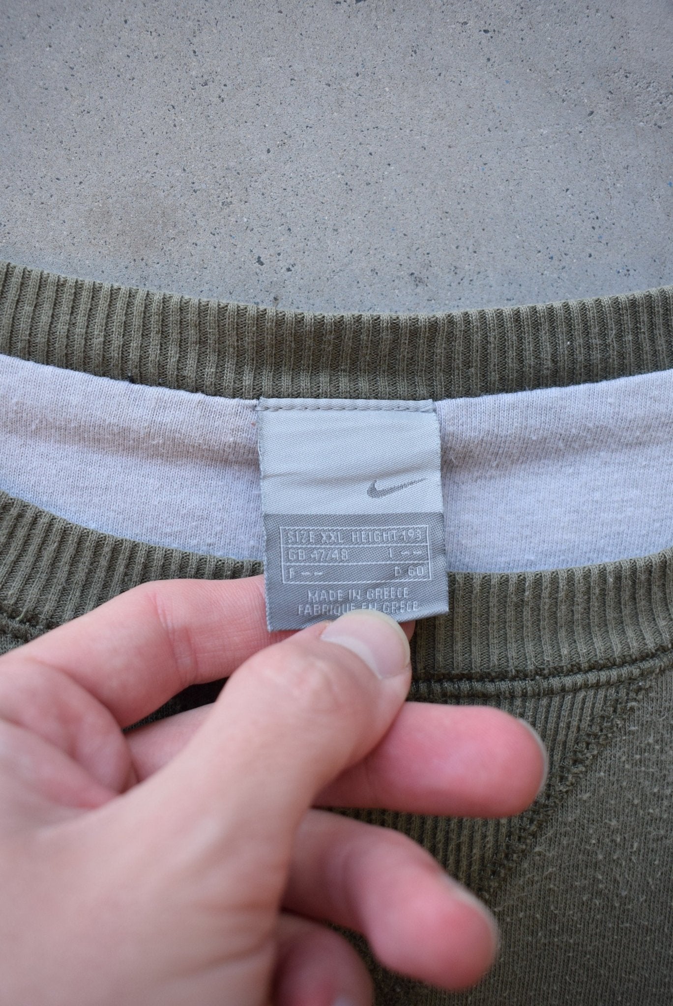Nike Olive Green Embroidered Swoosh Crewneck — 2000s (XXL) - Retrospective Store