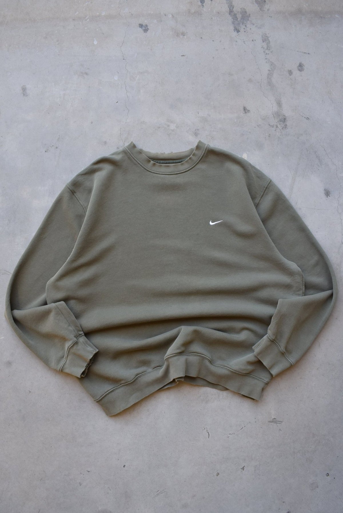 Nike Olive-Green Embroidered Swoosh Crewneck — 2000s (XXL) - Retrospective Store