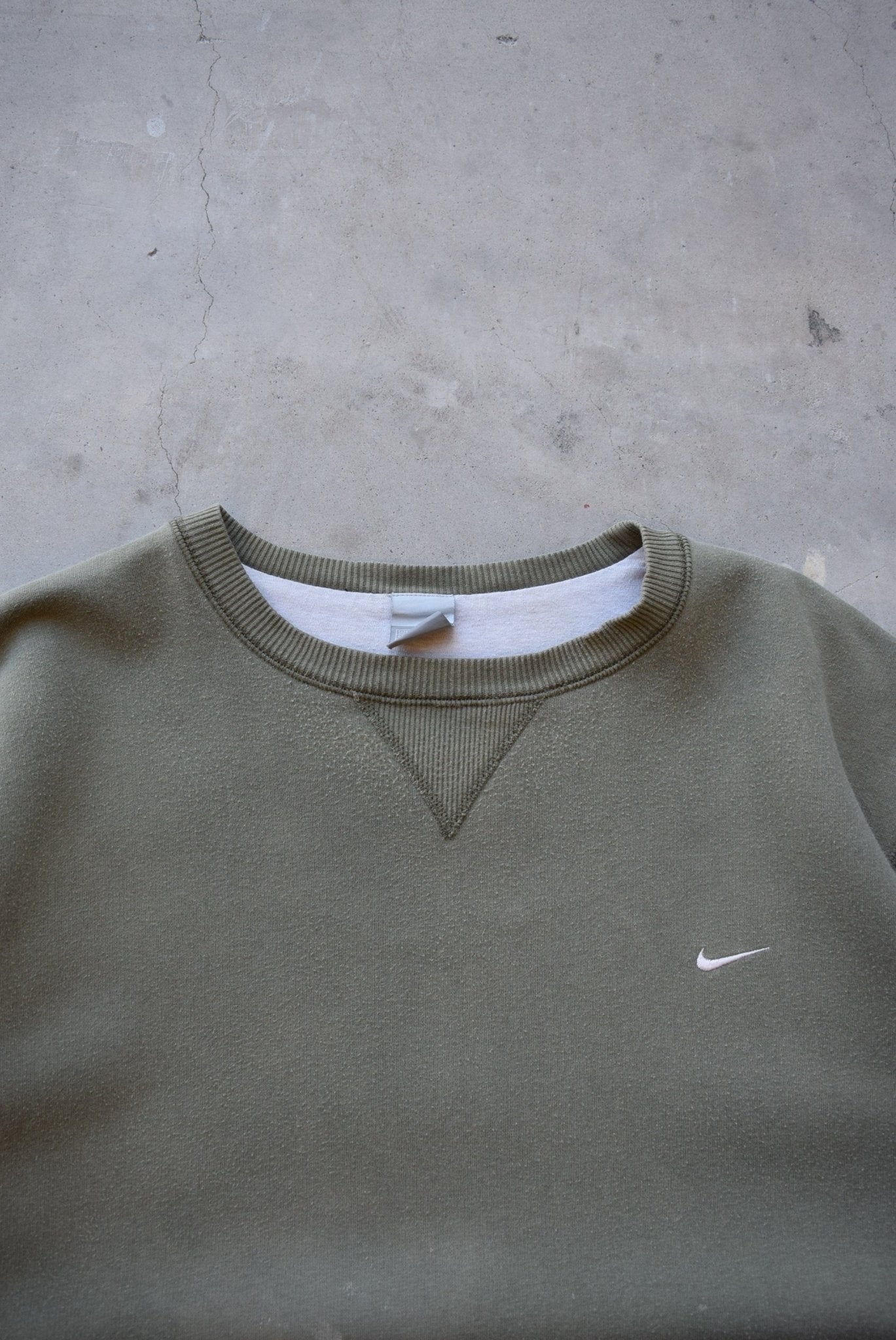 Nike Olive Green Embroidered Swoosh Crewneck — 2000s (XXL) - Retrospective Store