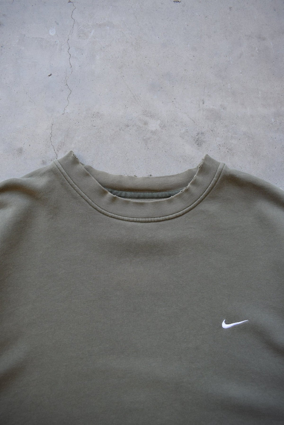 Nike Olive-Green Embroidered Swoosh Crewneck — 2000s (XXL) - Retrospective Store