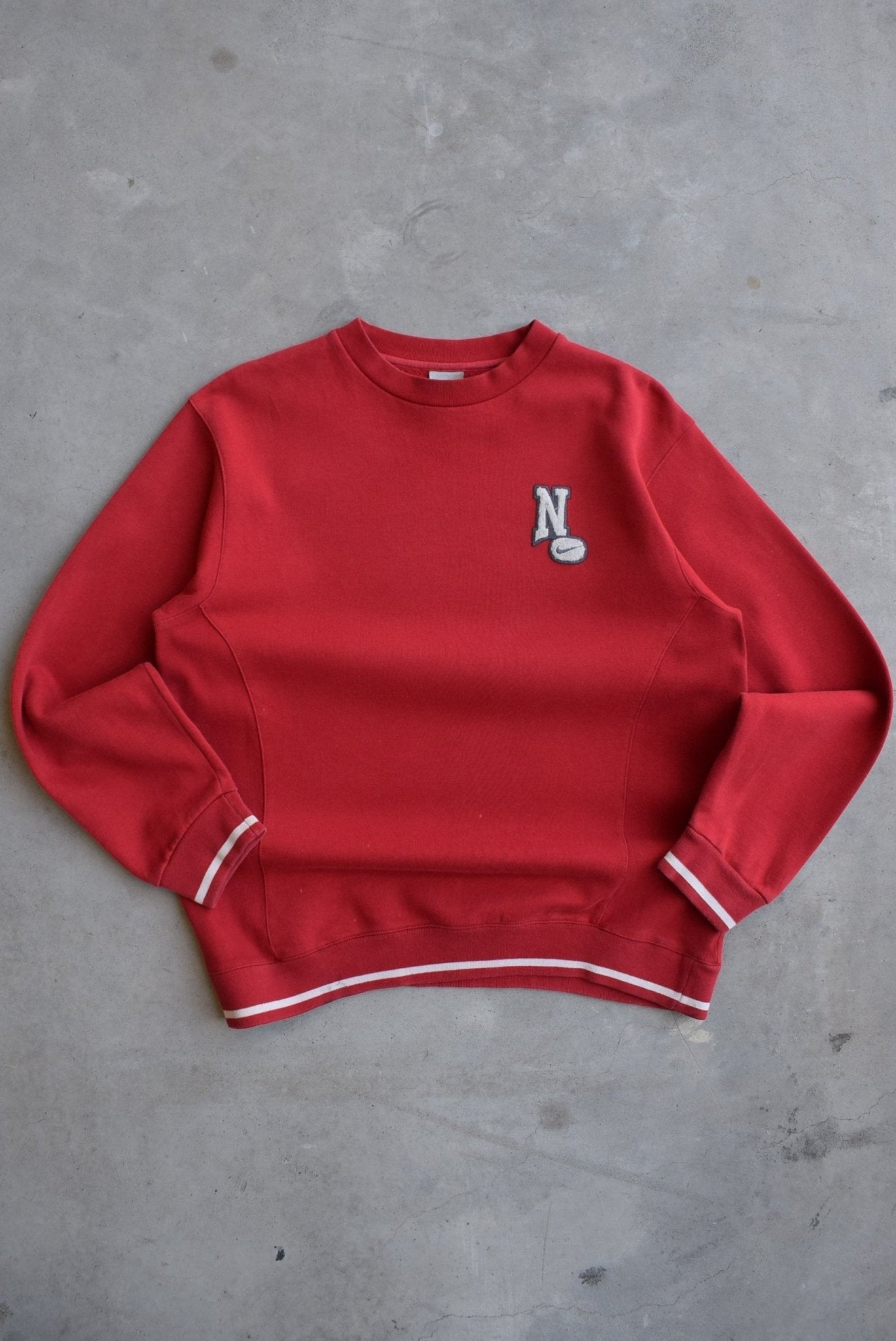 Nike Red Embroidered Logo Crewneck — 2000s (S/M) - Retrospective Store