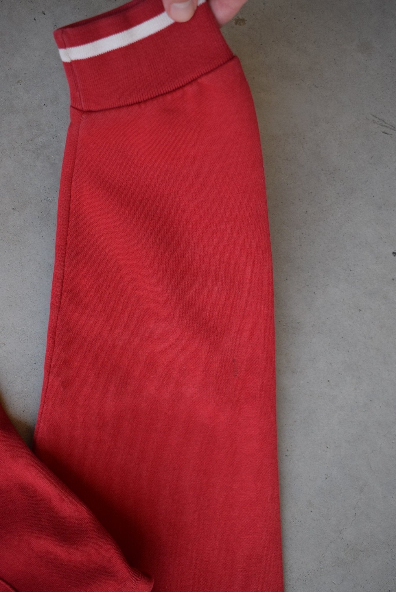 Nike Red Embroidered Logo Crewneck — 2000s (S/M) - Retrospective Store