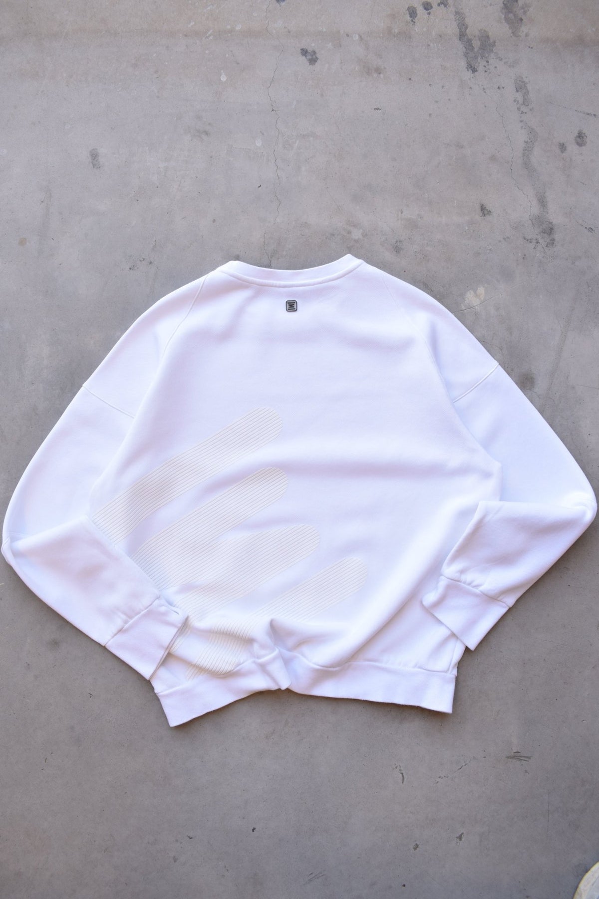 Nike Shox White Embroidered Swoosh Crewneck — 2000s (XL) - Retrospective Store