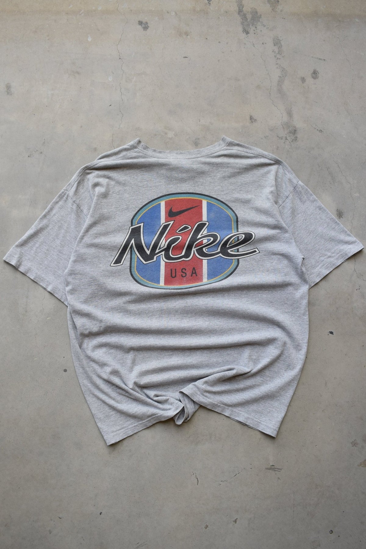 Nike USA Grey Graphic Tee — 1990s (XL/XXL) - Retrospective Store