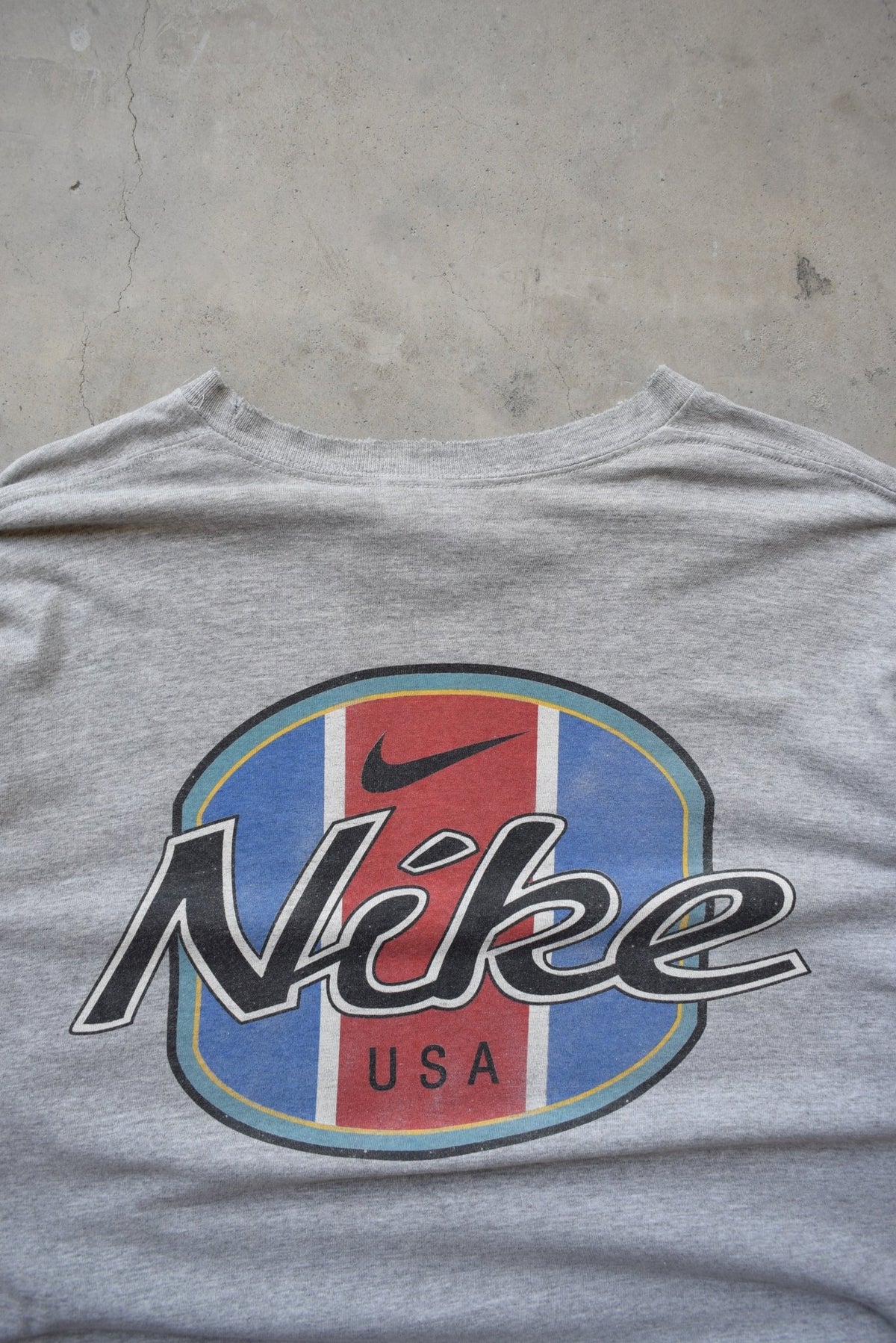 Nike USA Grey Graphic Tee — 1990s (XL/XXL) - Retrospective Store
