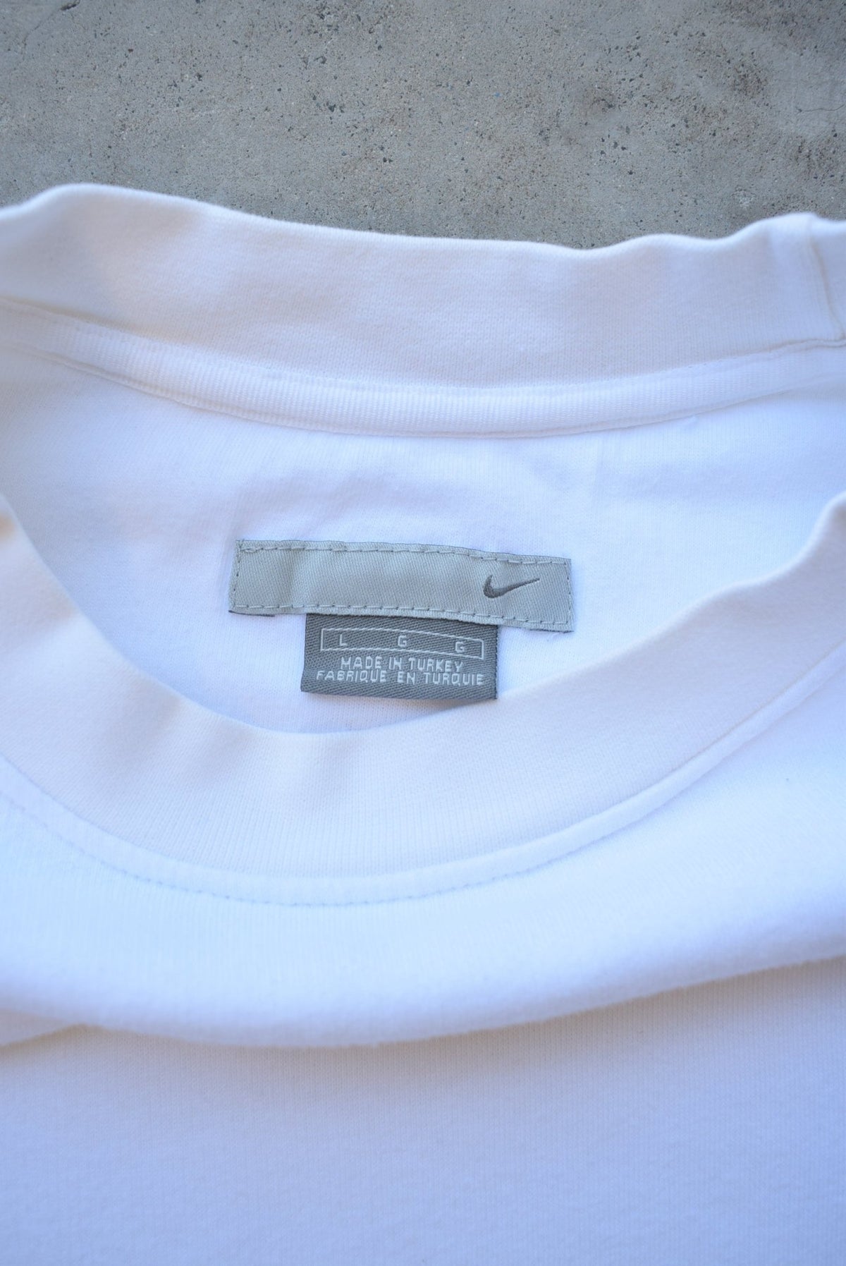 Nike White Embroidered Swoosh Crewneck — 2000s (L) - Retrospective Store